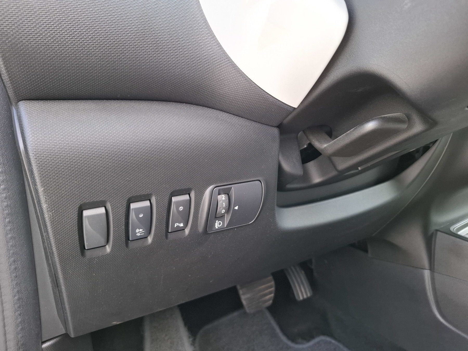 Bild 36 - Twingo E-TECH 100% el. INTENS