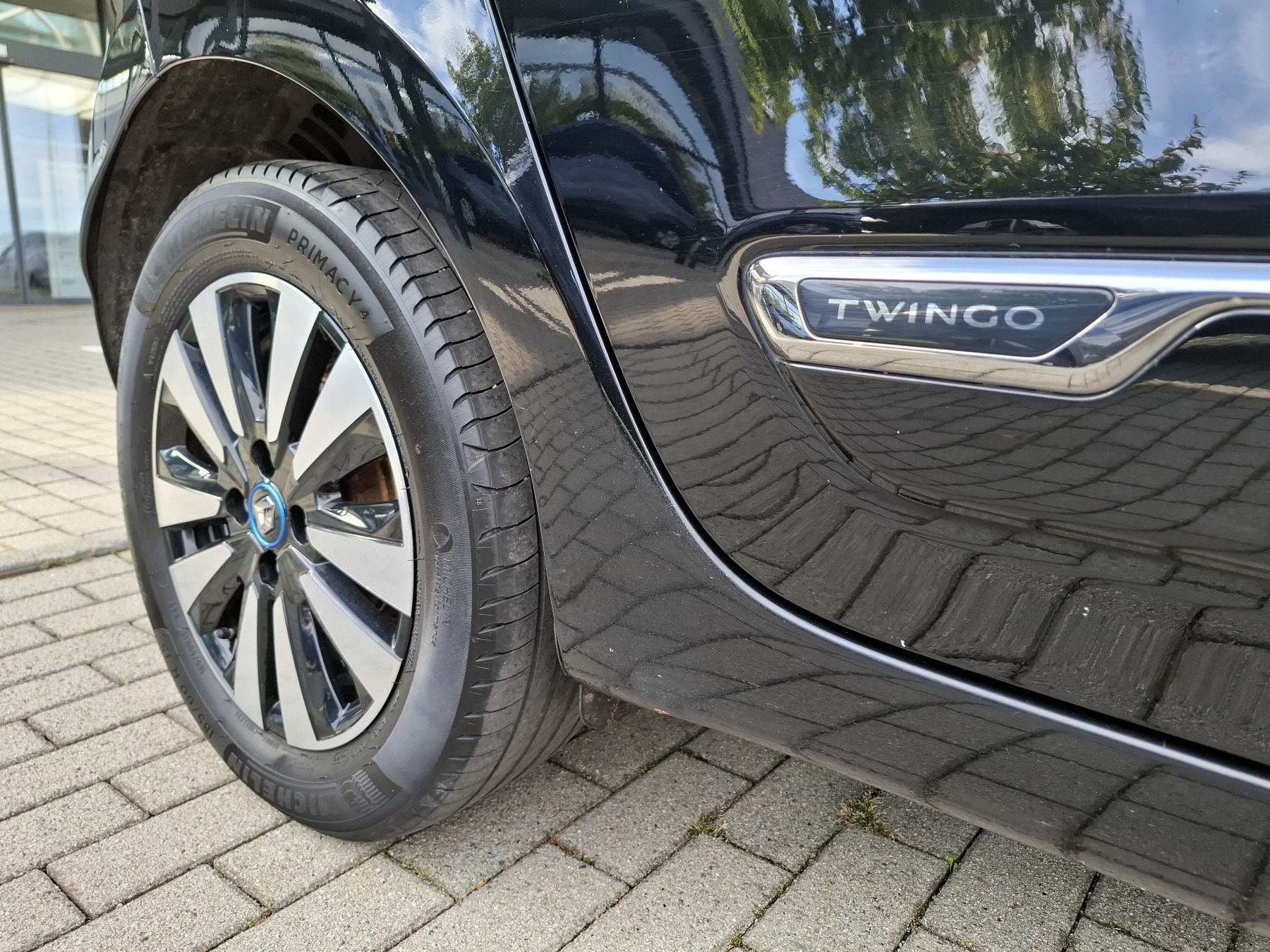 Bild 42 - Twingo E-TECH 100% el. INTENS