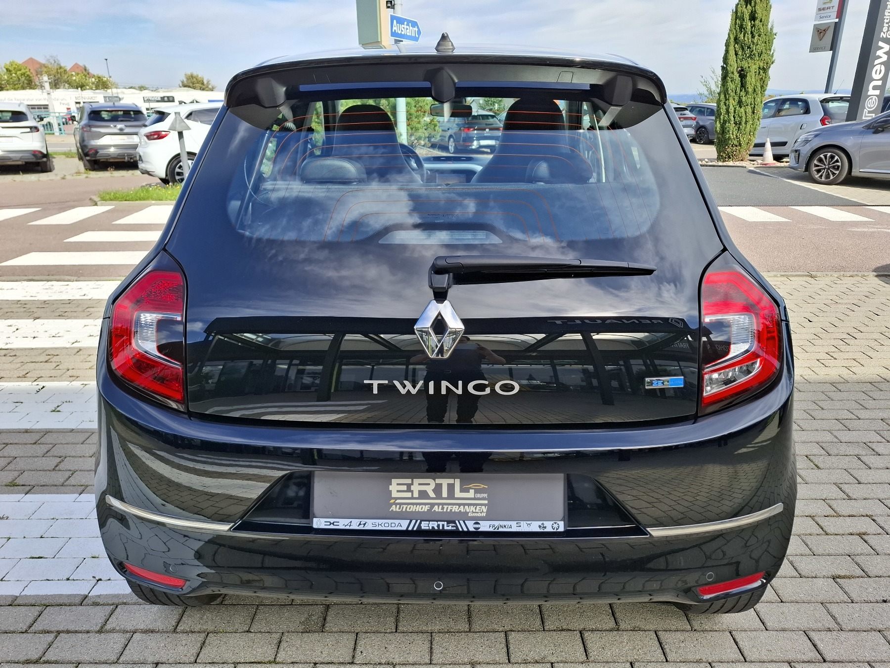 Bild 9 - Twingo E-TECH 100% el. INTENS