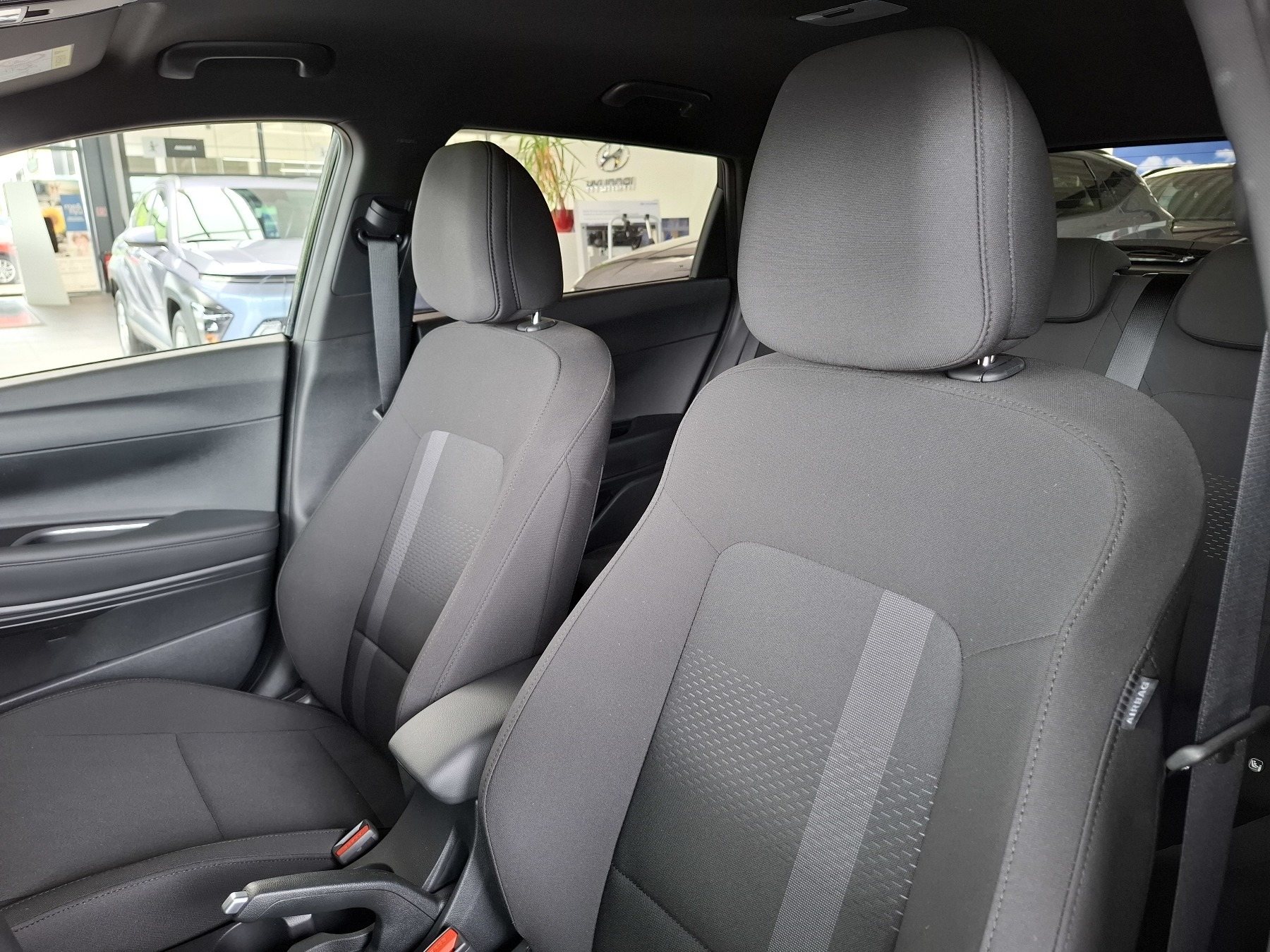Bild 34 - i20 (MY27) 1.0 T-GDI (90 PS) 7-DCT 2WD Blackline