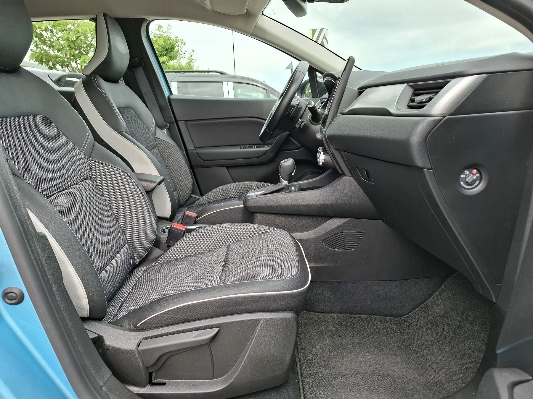 Bild 14 - Captur INTENS TCe 140 EDC GPF