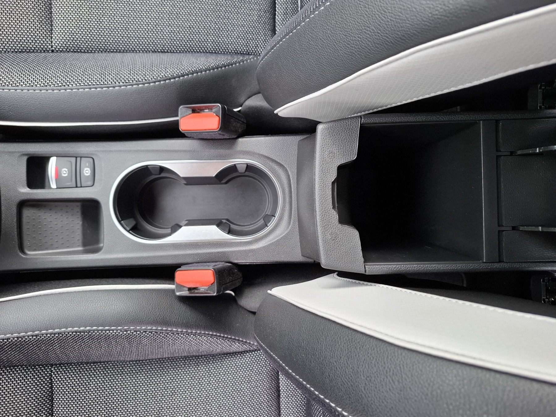 Bild 28 - Captur INTENS TCe 140 EDC GPF