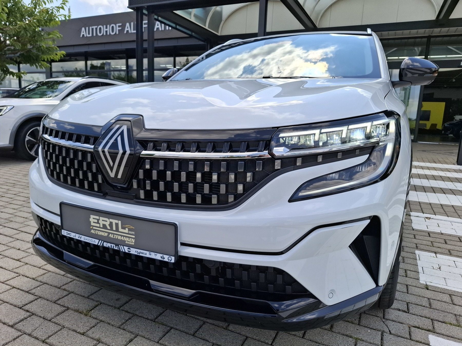 Bild 45 - Austral Iconic E-Tech Full Hybrid 200