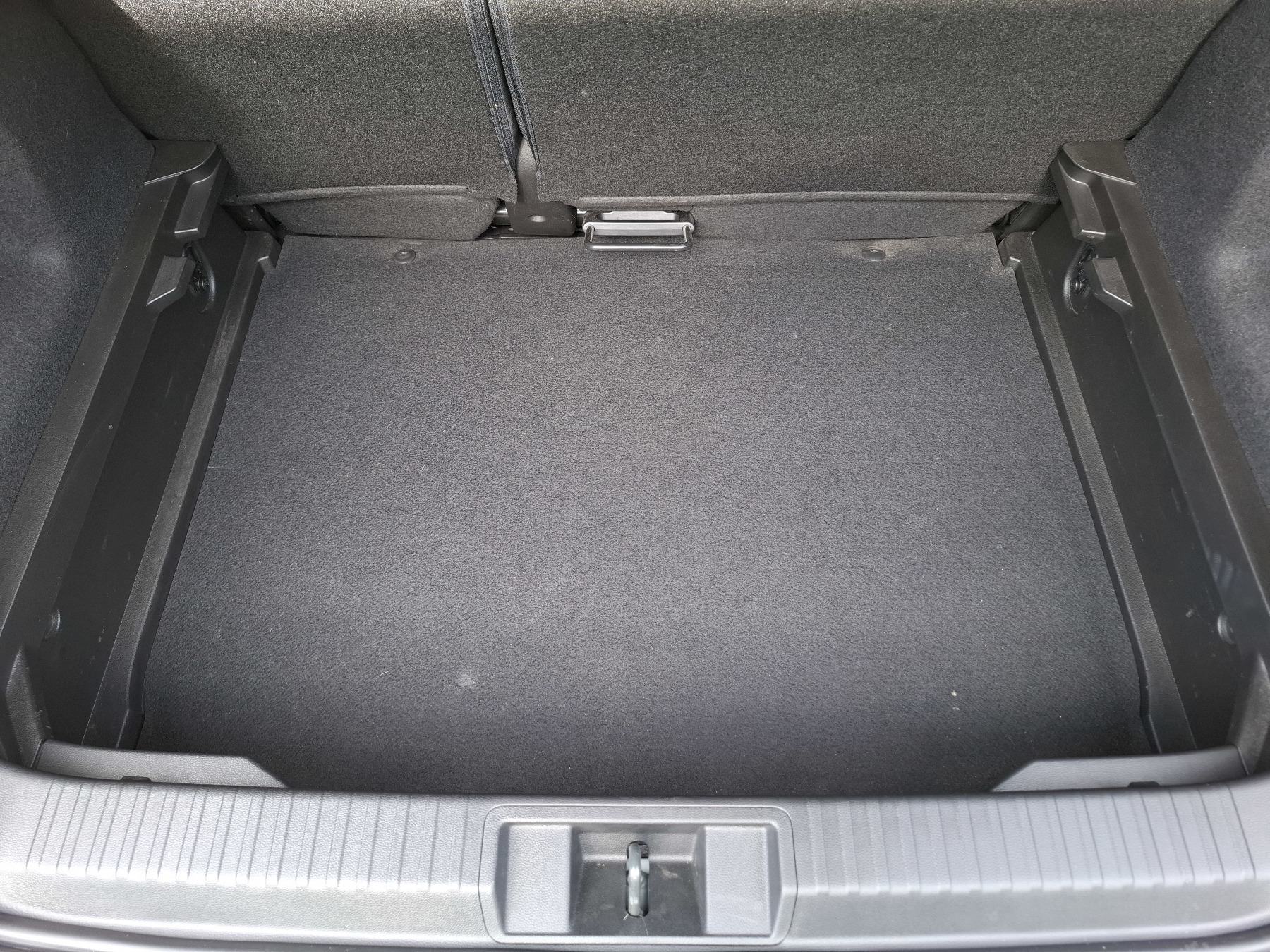 Bild 11 - Captur R.S. LINE TCe 140 EDC