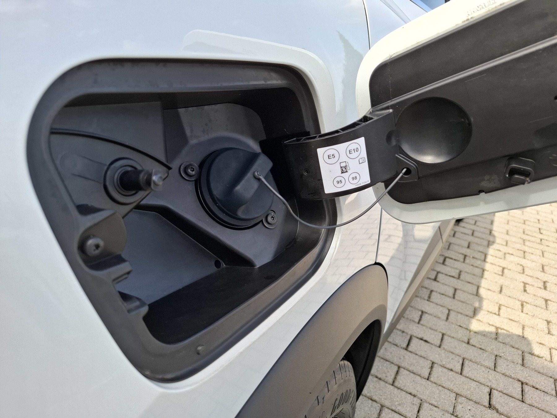 Bild 40 - Captur R.S. LINE TCe 140 EDC