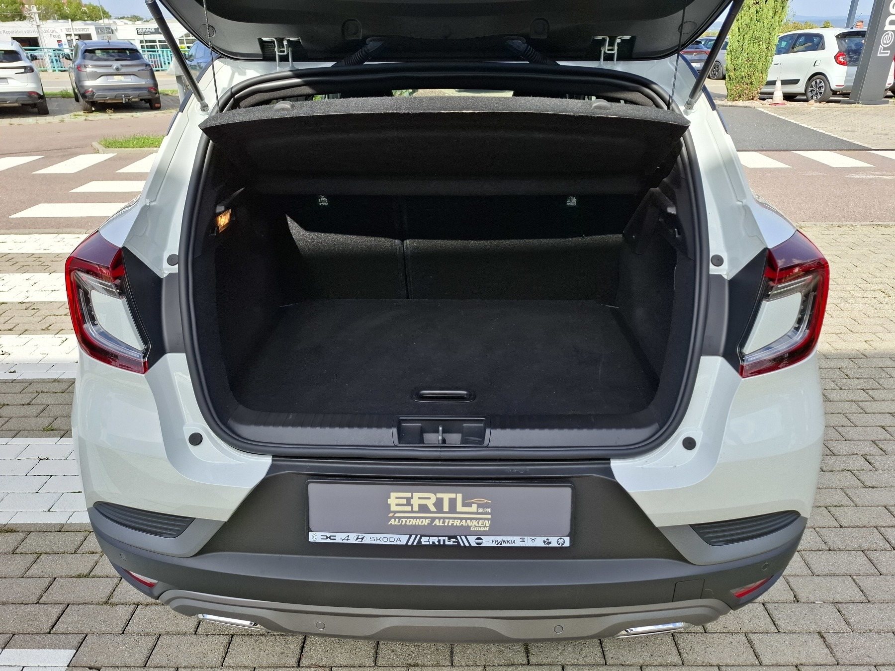 Bild 9 - Captur R.S. LINE TCe 140 EDC