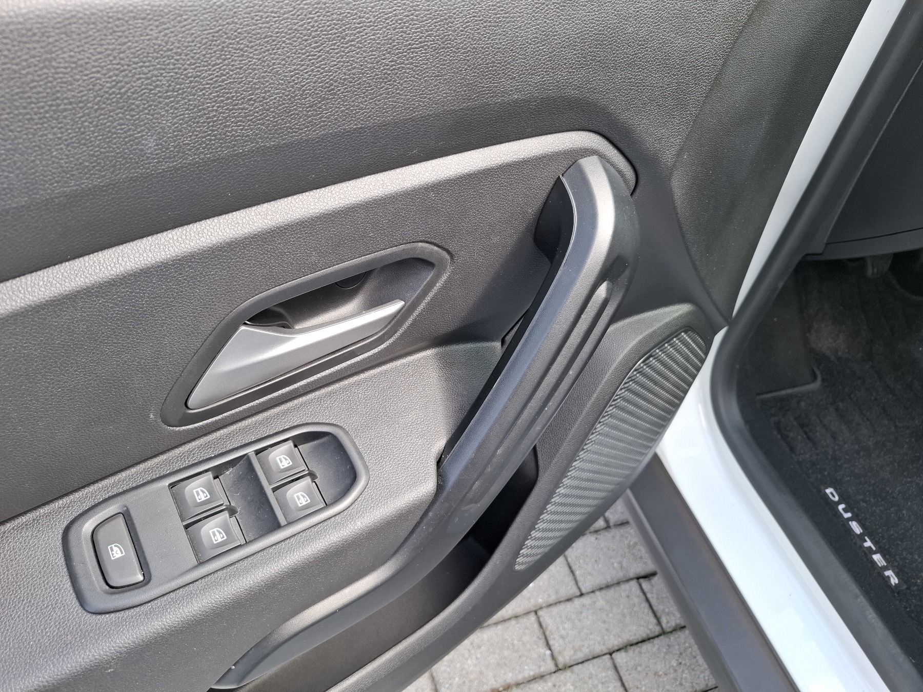 Bild 27 - Duster Expression TCe 90