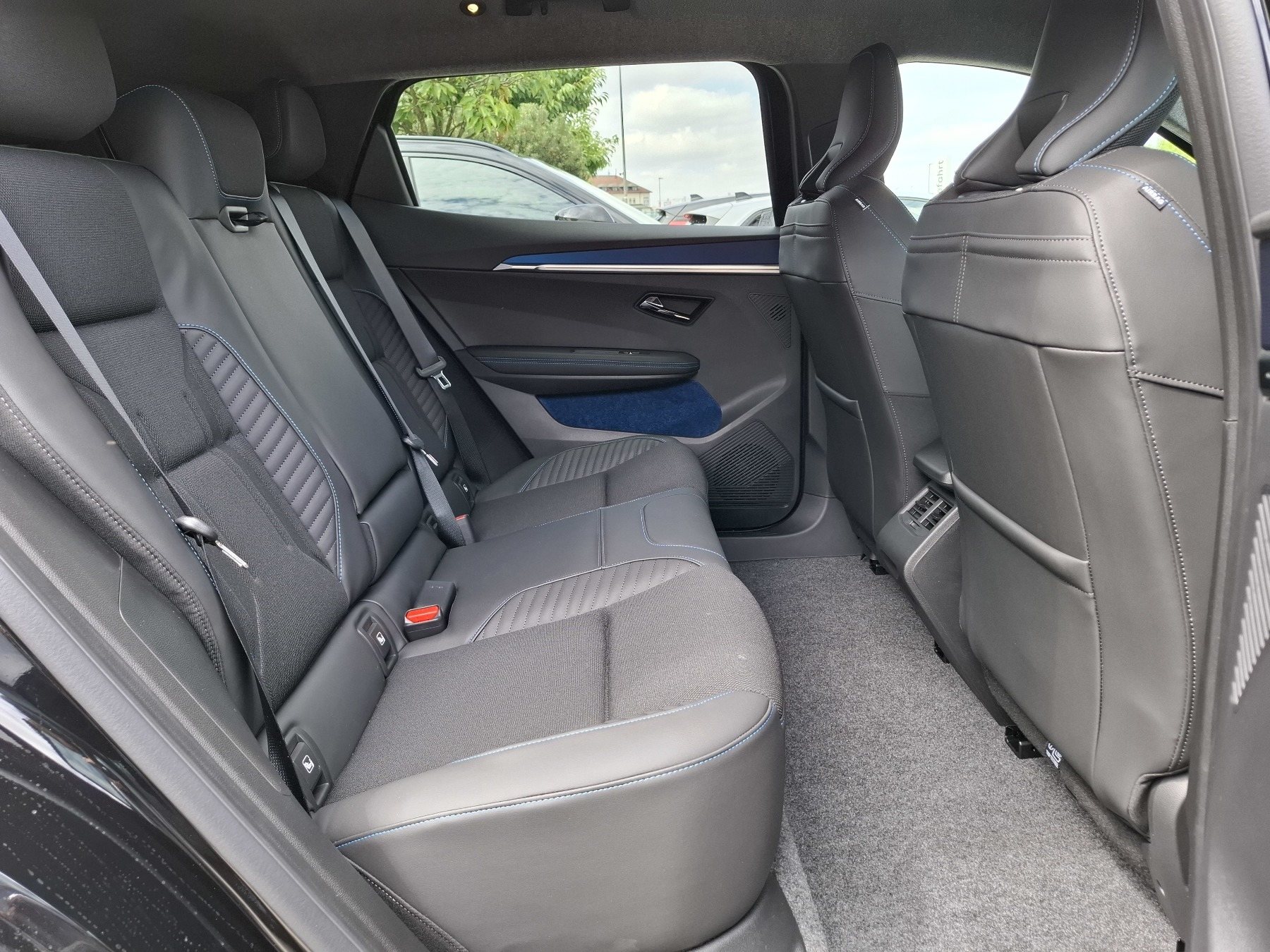 Bild 15 - Scenic E-TECH Esprit Alpine 220 Long Range