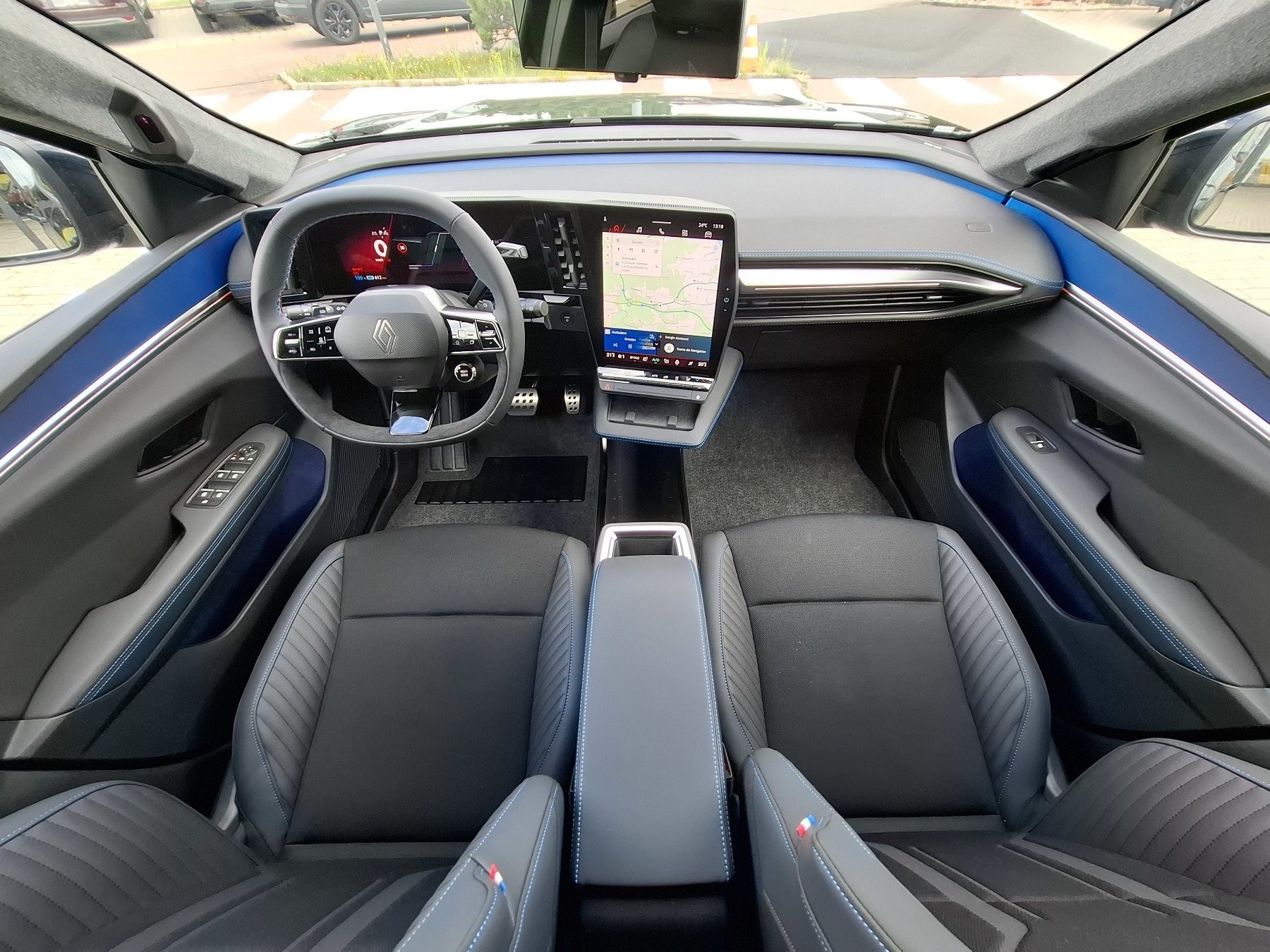 Bild 20 - Scenic E-TECH Esprit Alpine 220 Long Range