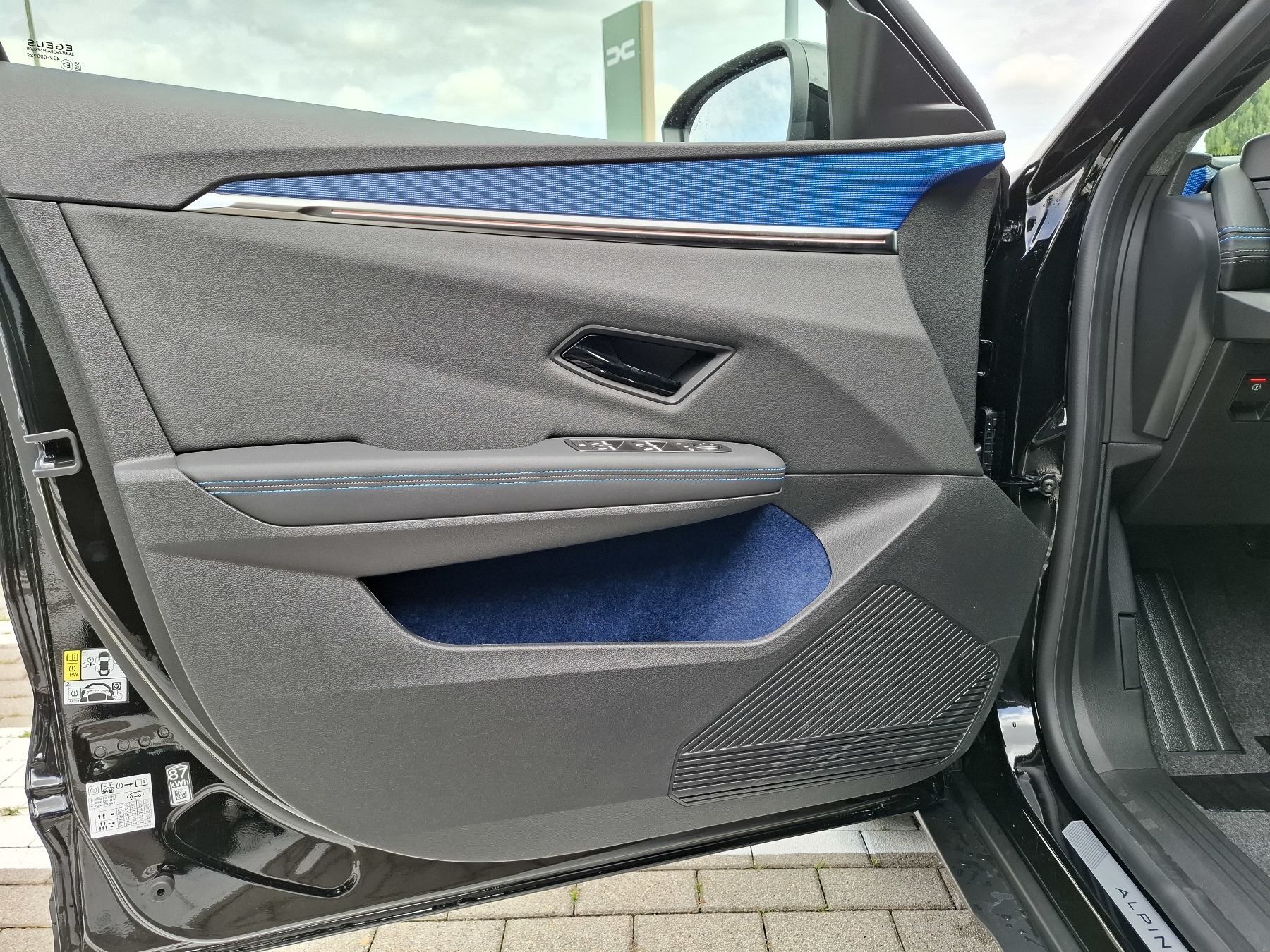 Bild 37 - Scenic E-TECH Esprit Alpine 220 Long Range