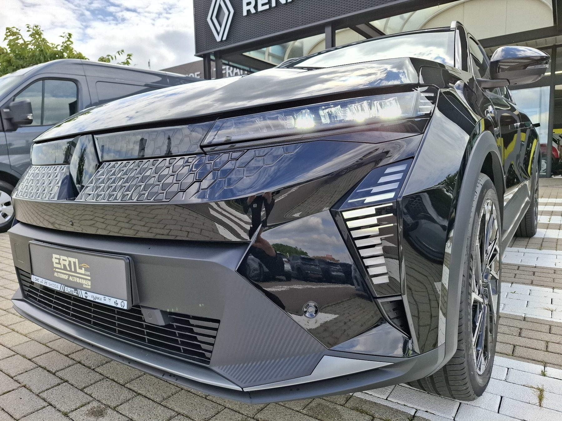 Bild 47 - Scenic E-TECH Esprit Alpine 220 Long Range