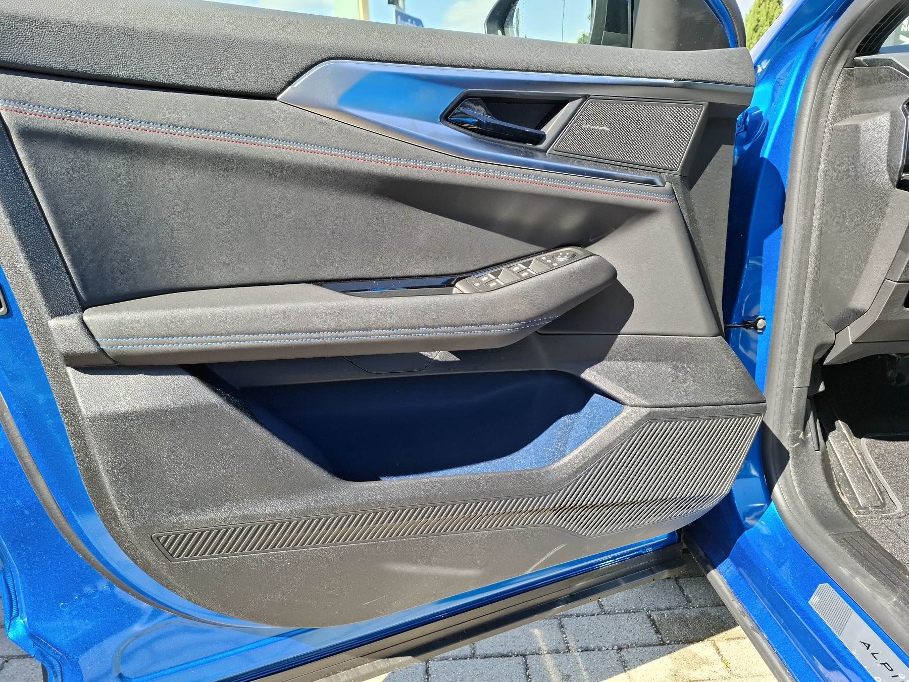 Bild 34 - Rafale Esprit Alpine E-Tech Full Hybr. 200