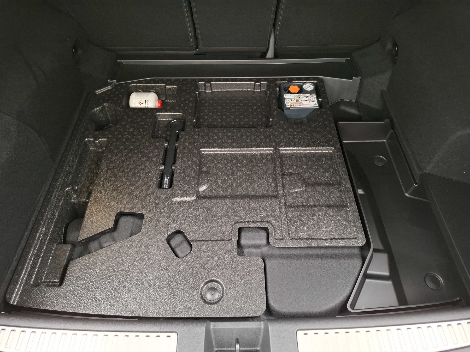 Bild 11 - Rafale Atelier Alpine E-Tech 4x4 300 Plug-in