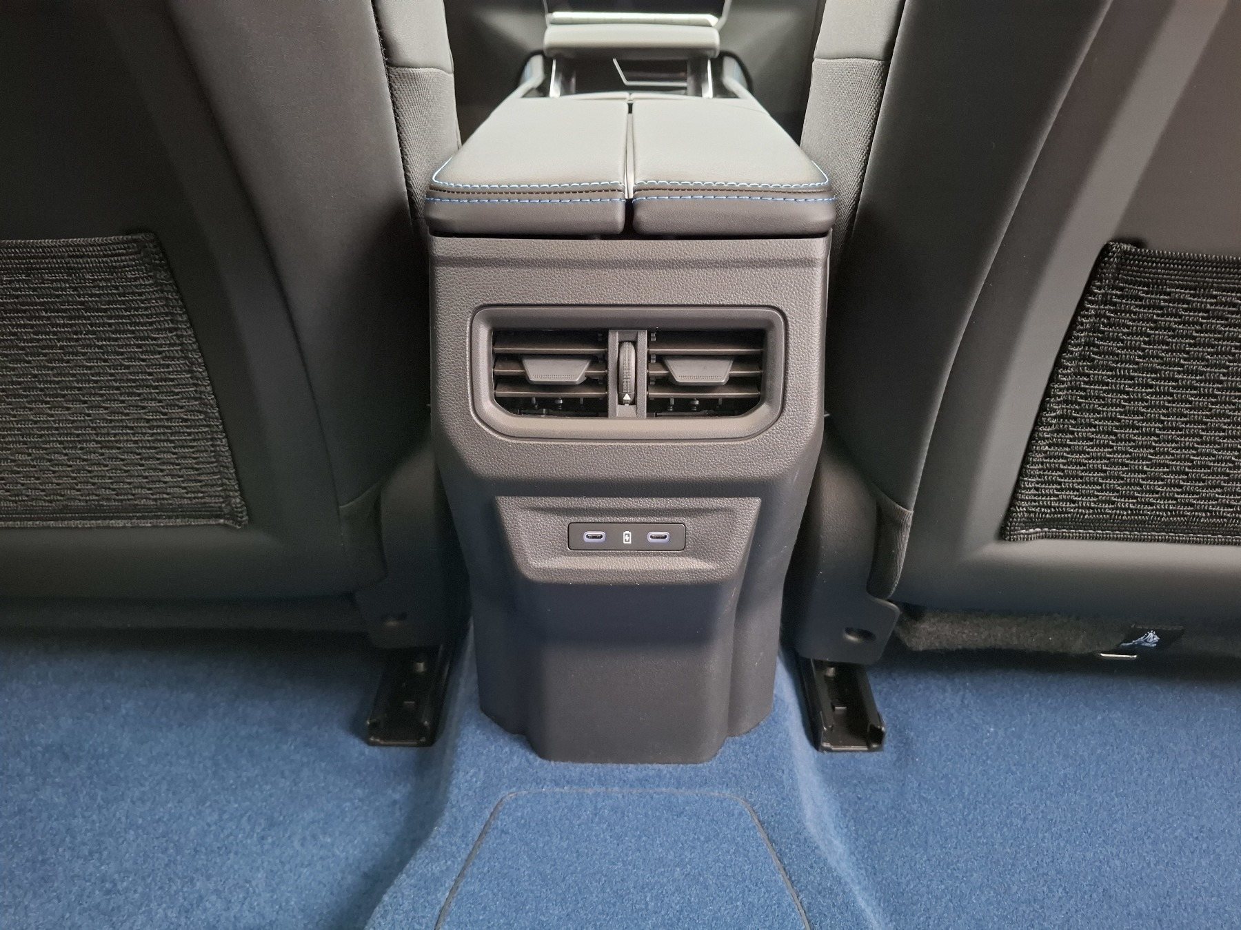 Bild 16 - Rafale Atelier Alpine E-Tech 4x4 300 Plug-in