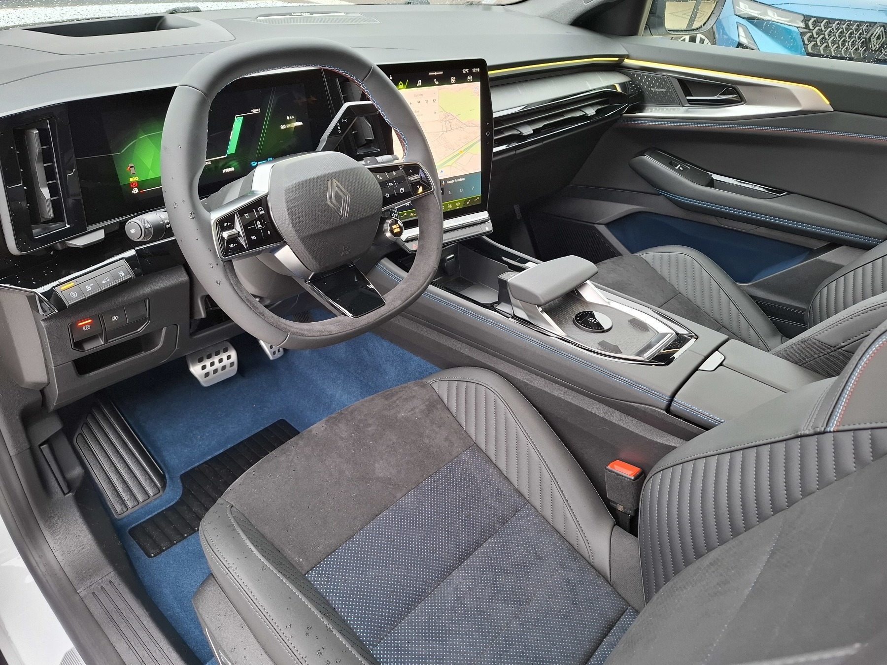 Bild 21 - Rafale Atelier Alpine E-Tech 4x4 300 Plug-in