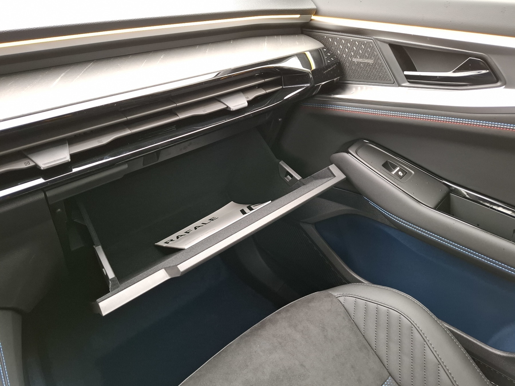 Bild 32 - Rafale Atelier Alpine E-Tech 4x4 300 Plug-in