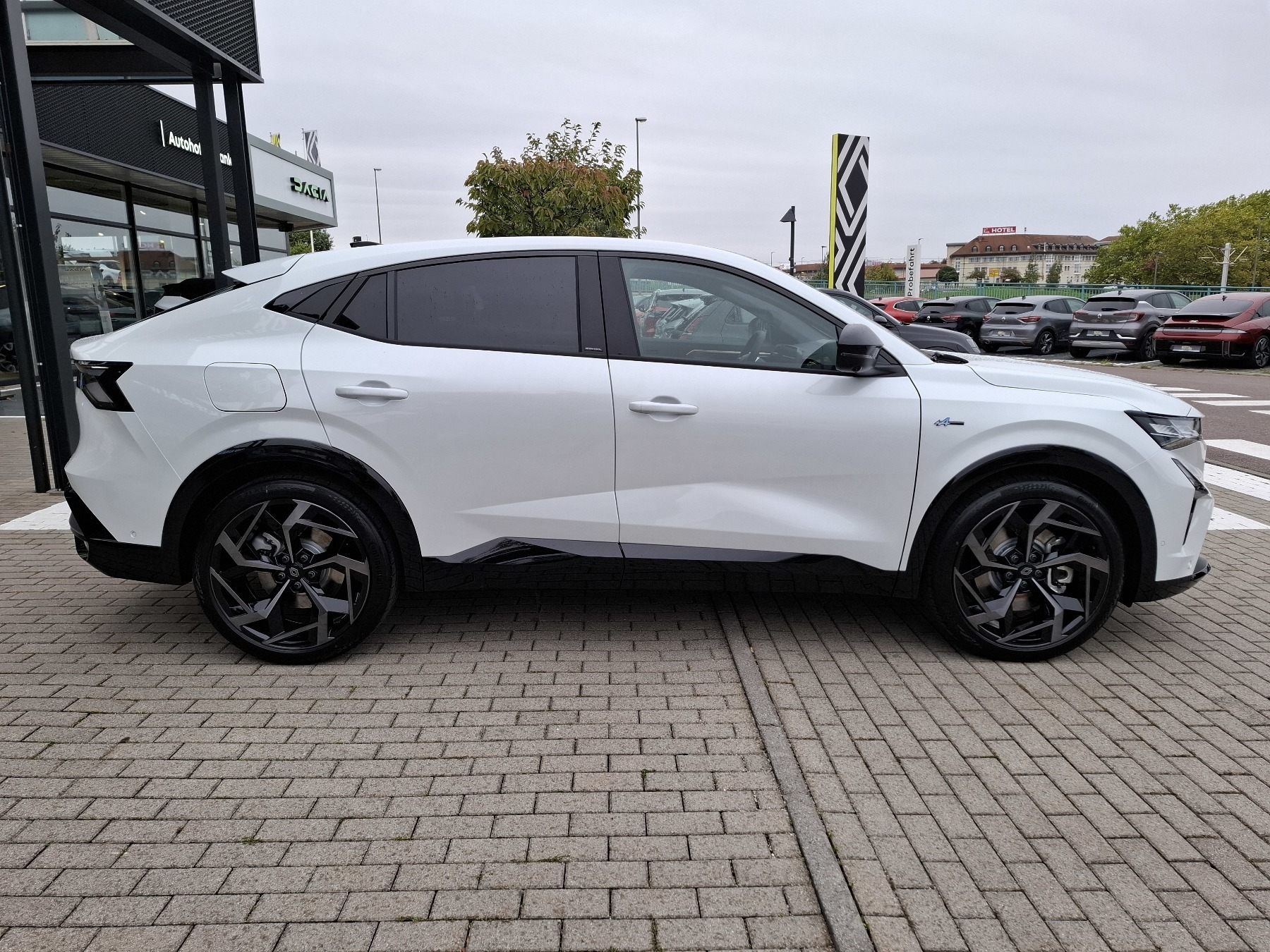Bild 5 - Rafale Atelier Alpine E-Tech 4x4 300 Plug-in