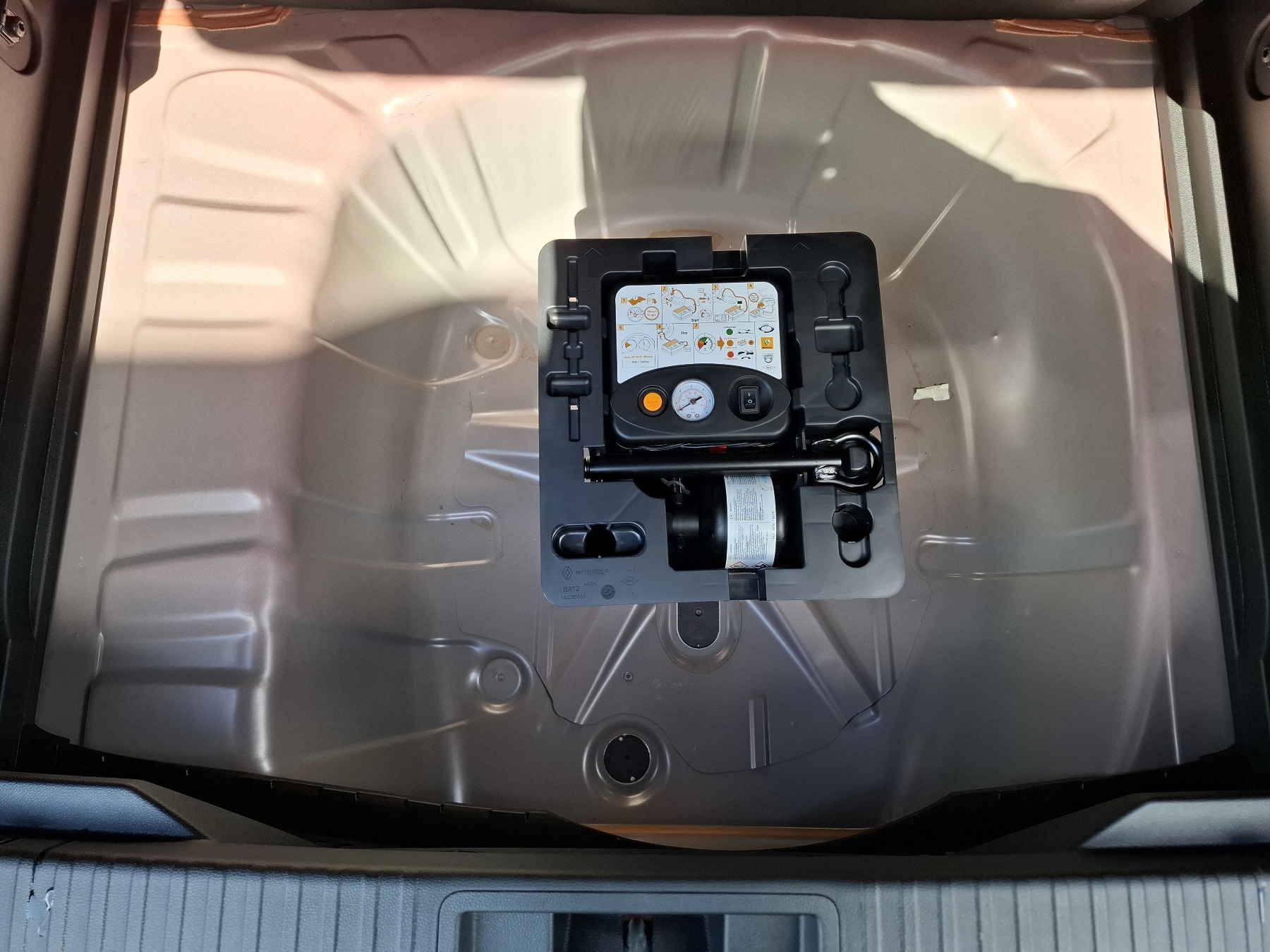 Bild 13 - Captur Techno Mild Hybrid 140