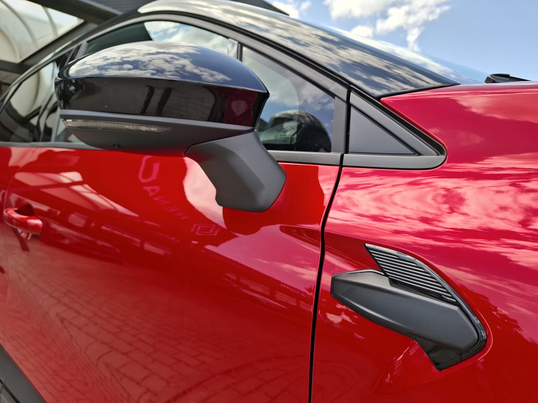 Bild 38 - Captur Techno Mild Hybrid 140