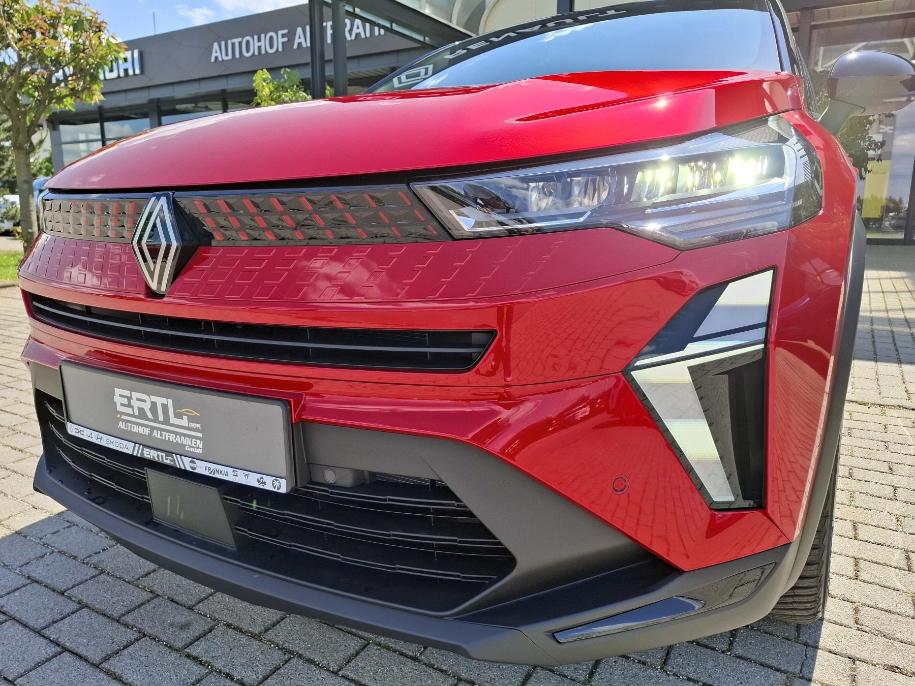Bild 40 - Captur Techno Mild Hybrid 140