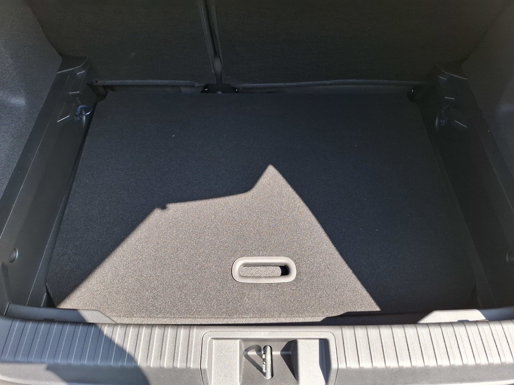 Bild 11 - Captur Esprit Alpine Mild Hybrid 160 EDC