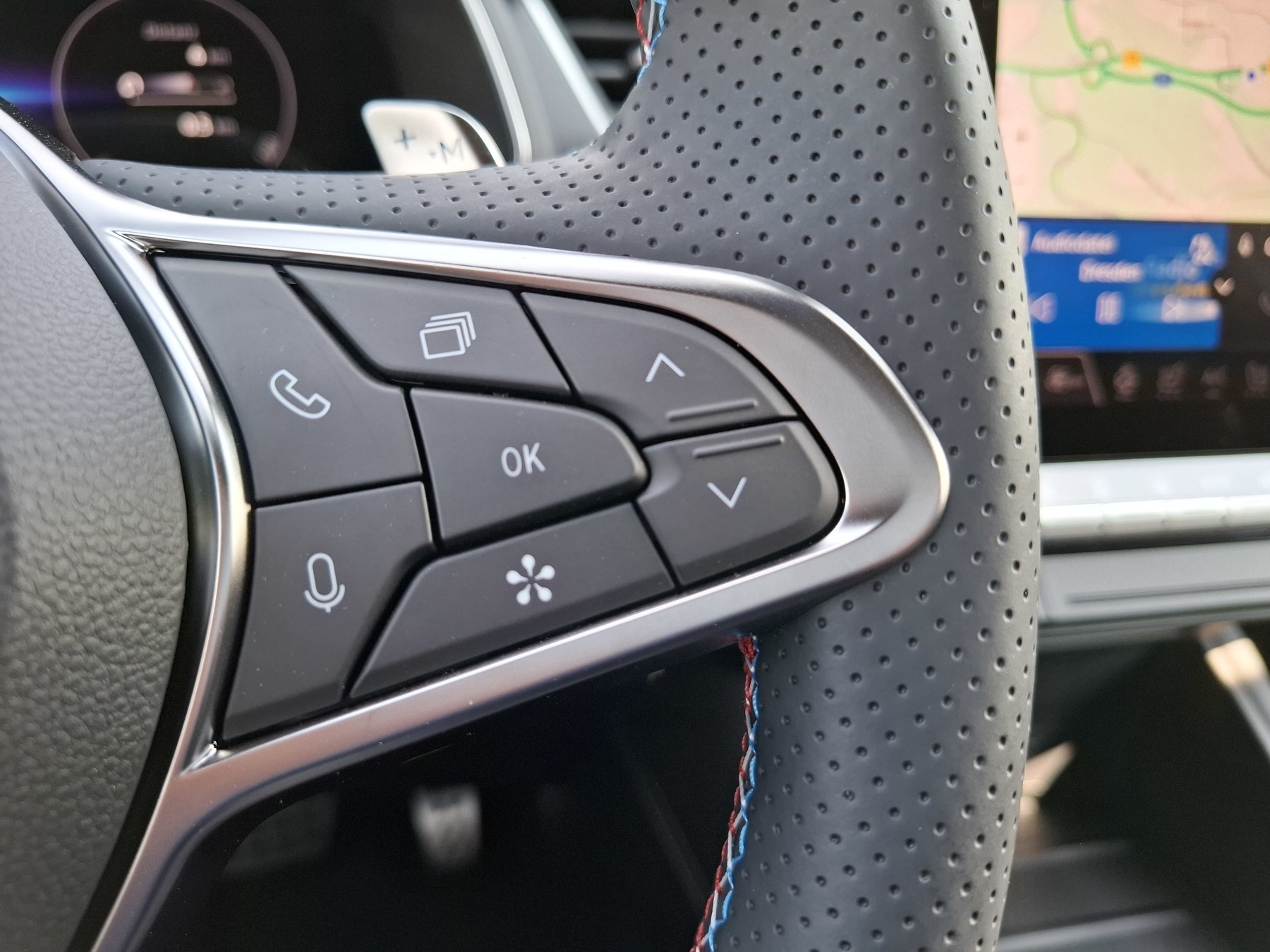 Bild 22 - Captur Esprit Alpine Mild Hybrid 160 EDC