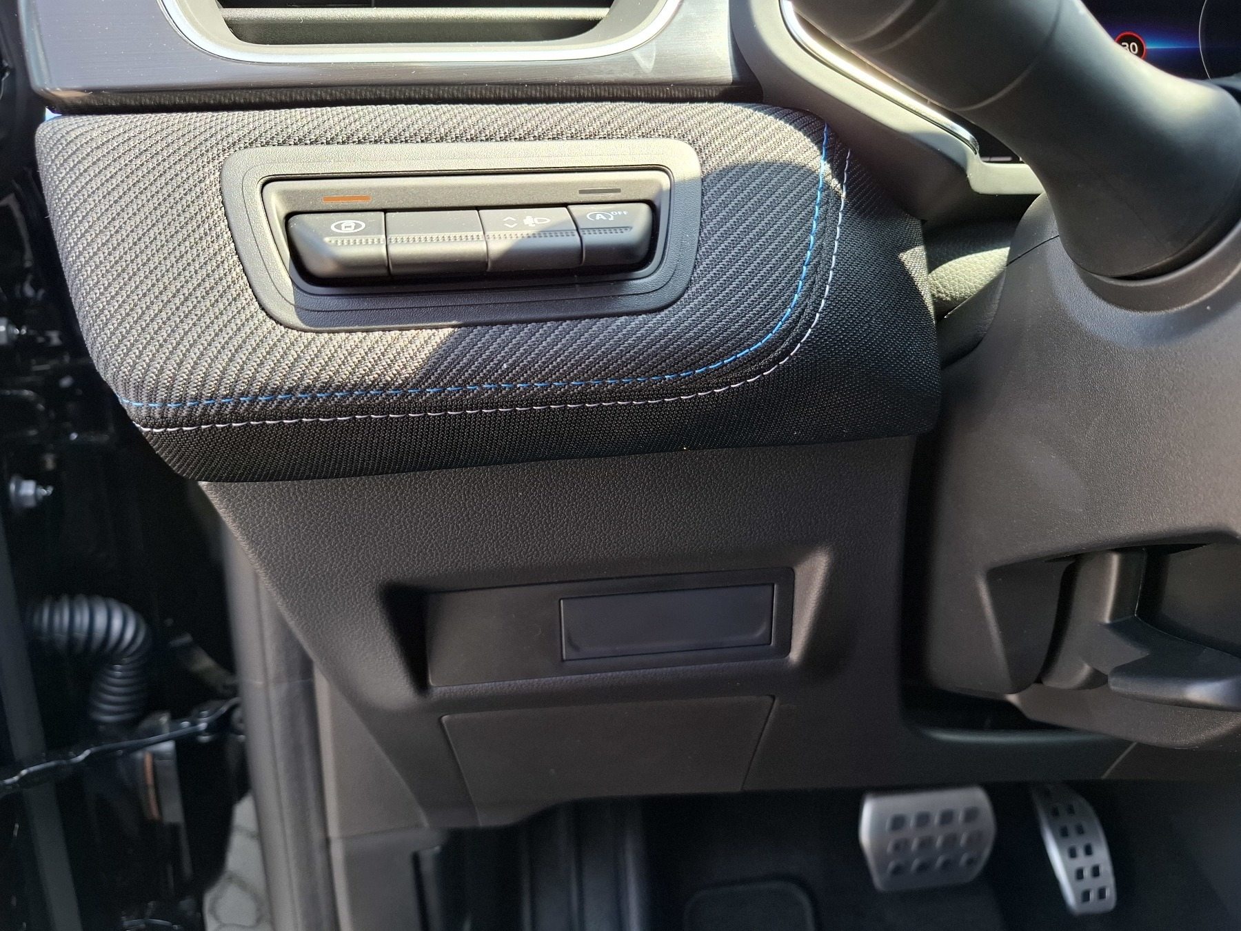Bild 34 - Captur Esprit Alpine Mild Hybrid 160 EDC