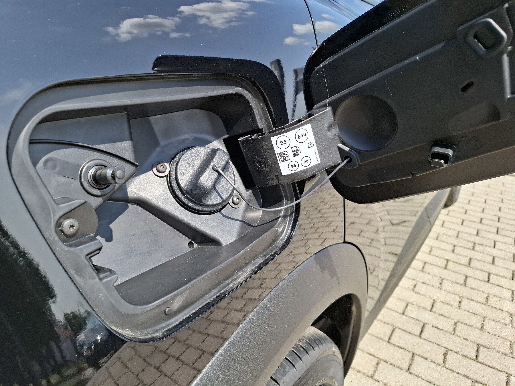 Bild 37 - Captur Esprit Alpine Mild Hybrid 160 EDC
