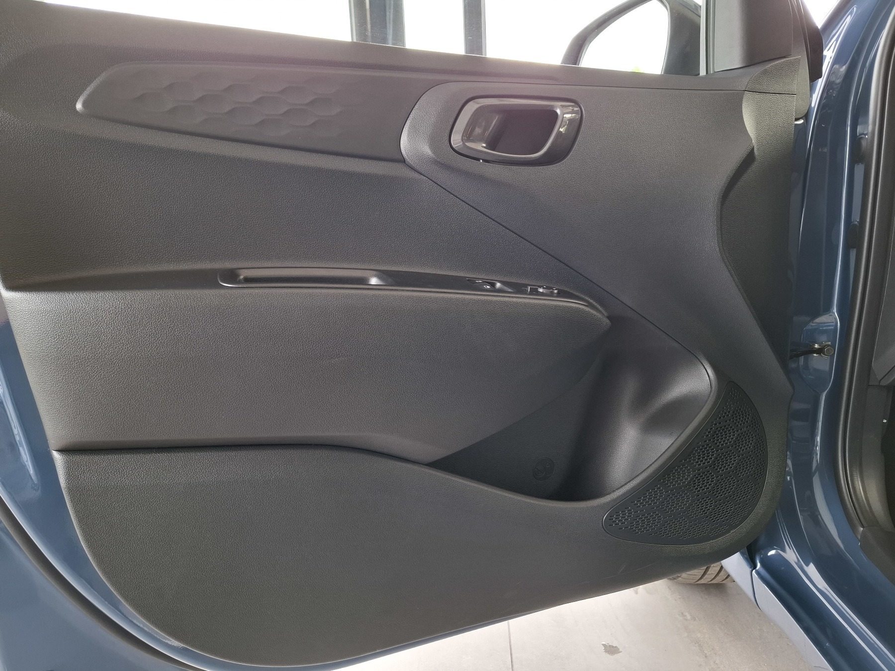 Bild 31 - i10 1.0 Benzin (63 PS) 5-MT 2WD Trend