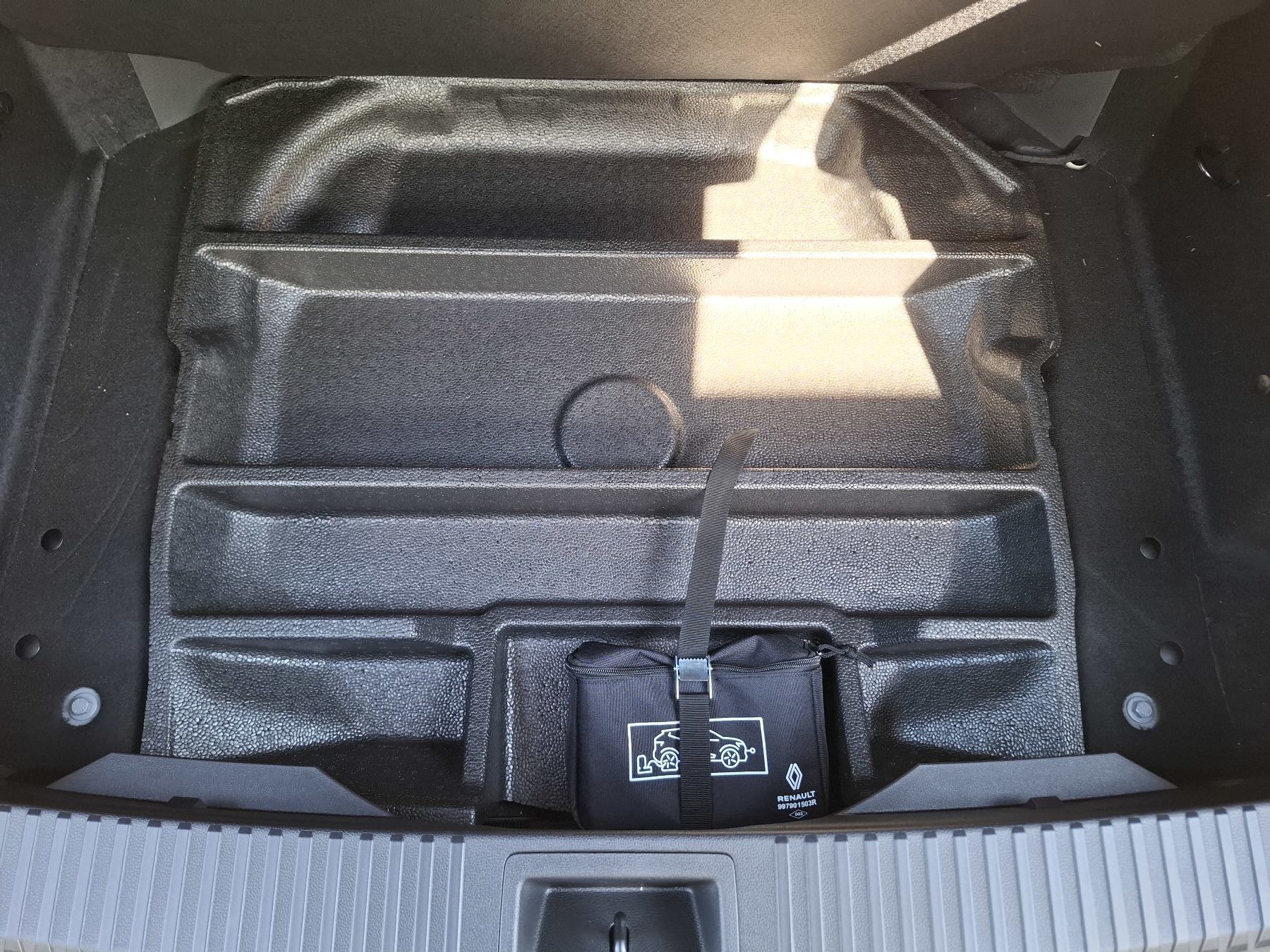 Bild 12 - Austral Esprit Alpine Mild Hybrid 160 Automatik