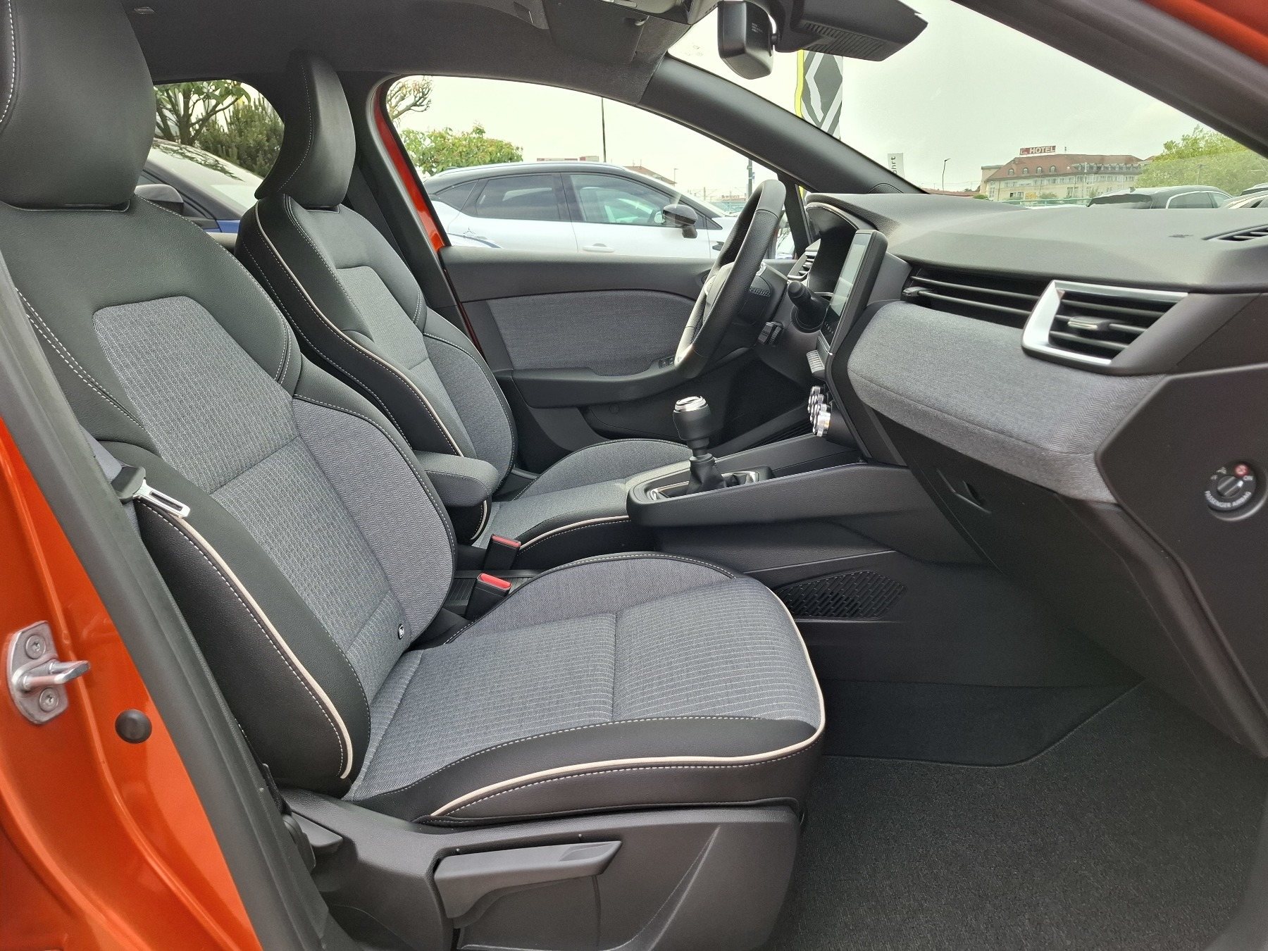 Bild 13 - Clio Techno TCe 90
