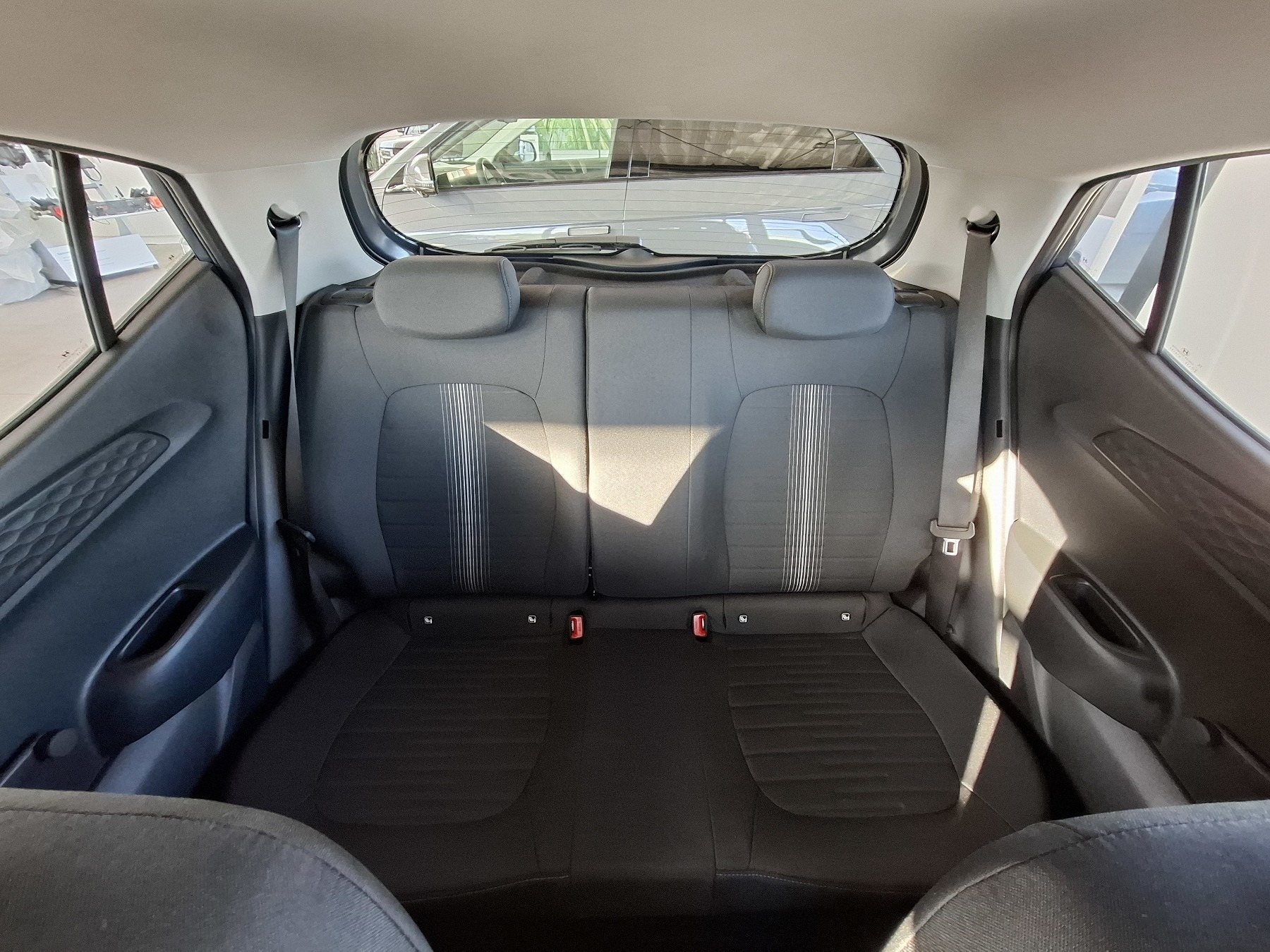 Bild 14 - i10 FL (MY25) 1.0 Benzin (63 PS) 5-MT 2WD Select