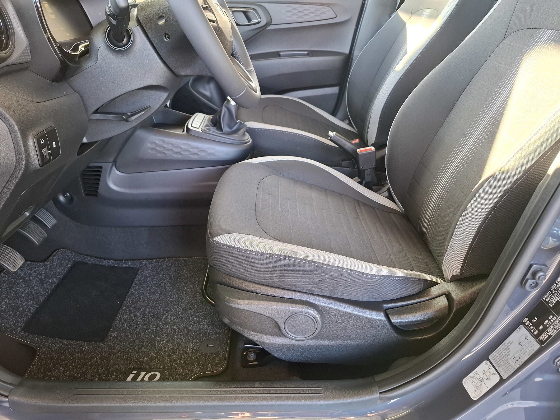 Bild 28 - i10 FL (MY25) 1.0 Benzin (63 PS) 5-MT 2WD Select