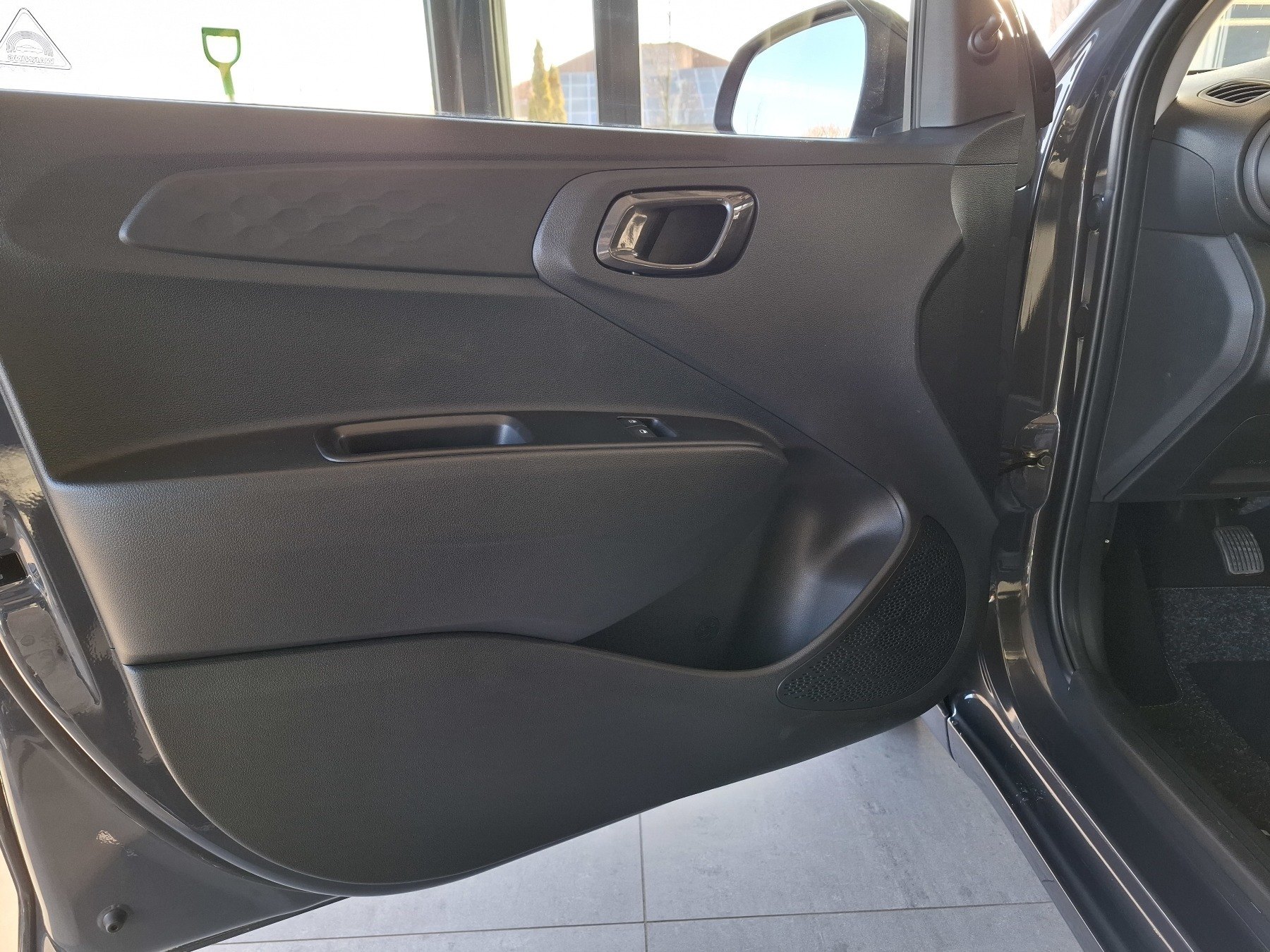 Bild 29 - i10 FL (MY25) 1.0 Benzin (63 PS) 5-MT 2WD Select