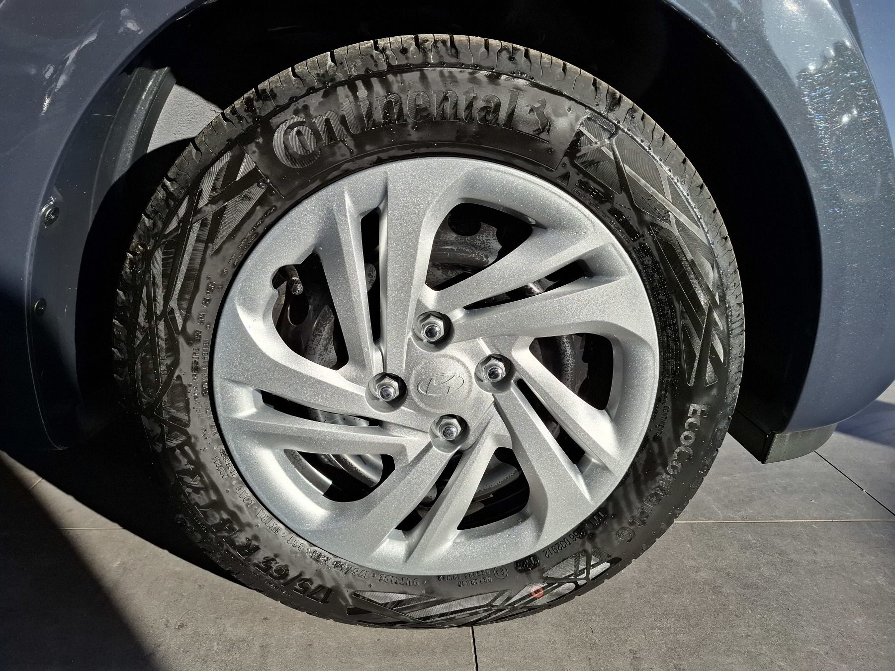 Bild 35 - i10 FL (MY25) 1.0 Benzin (63 PS) 5-MT 2WD Select