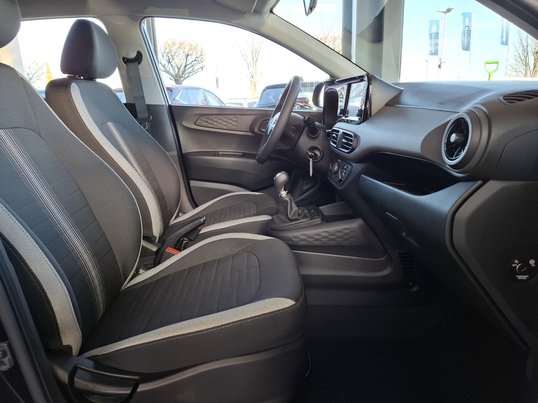 Bild 11 - i10 FL (MY25) 1.0 Benzin (63 PS) 5-MT 2WD Select