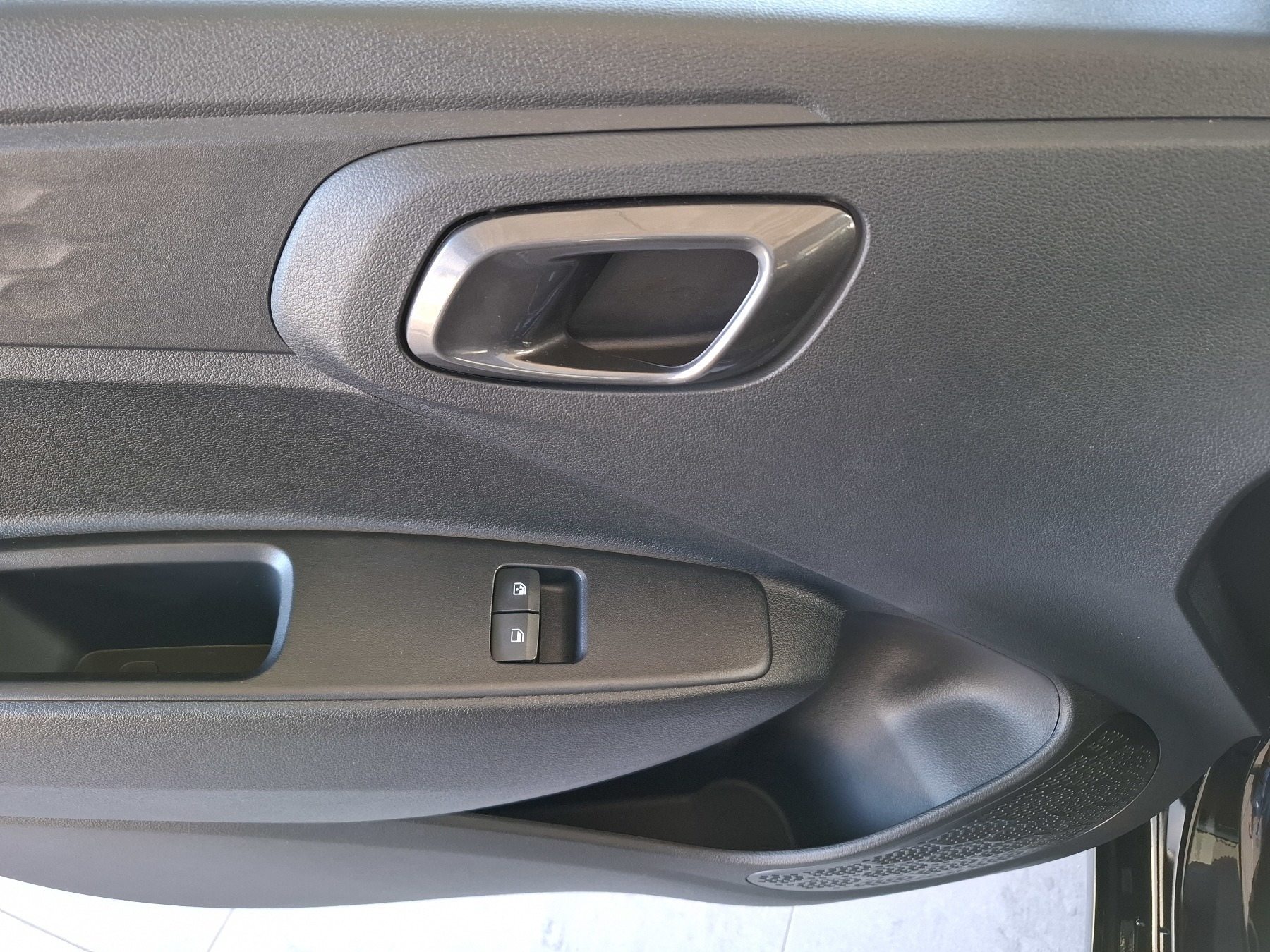 Bild 28 - i10 FL (MY25) 1.0 Benzin (63 PS) 5-MT 2WD Select