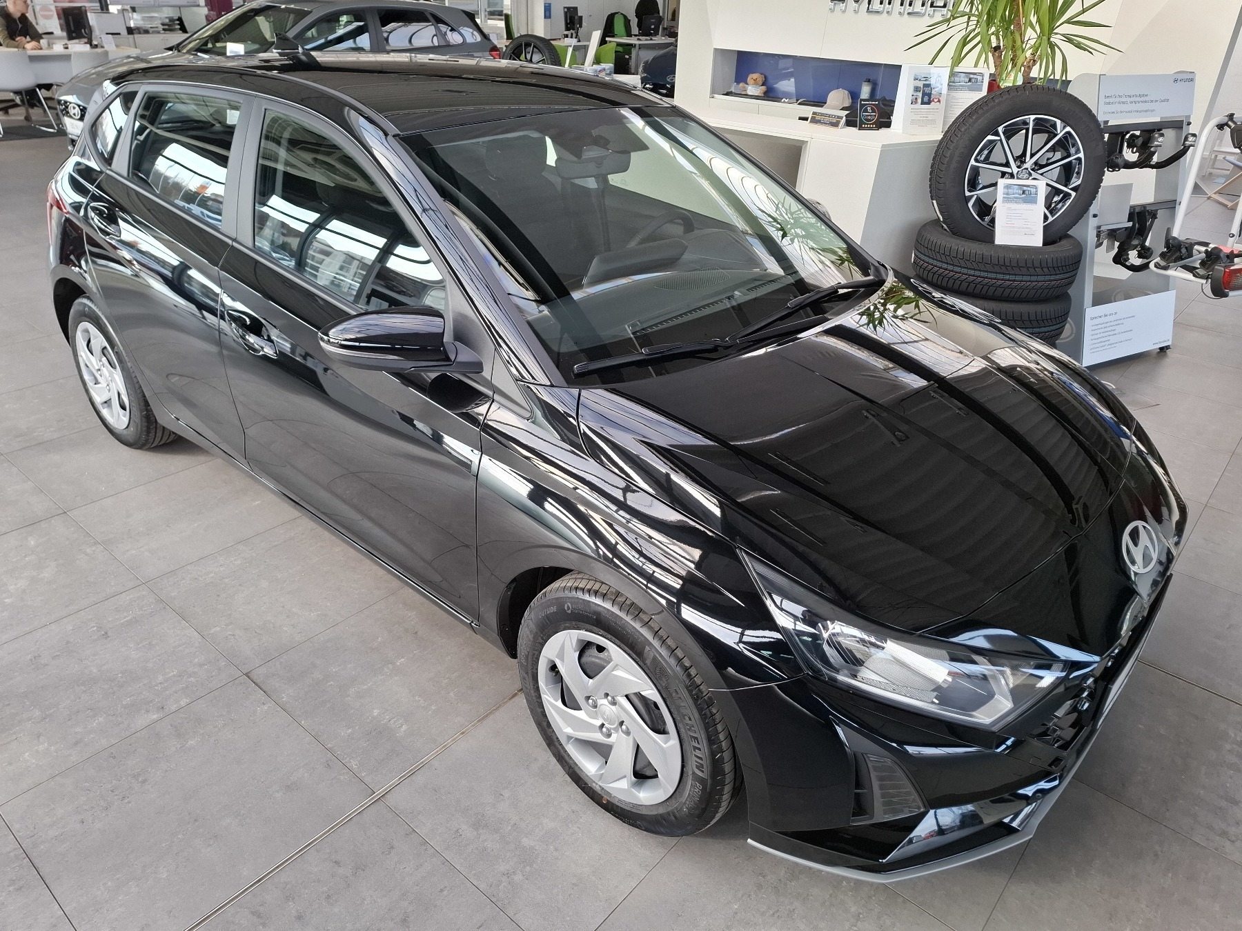 Bild 3 - i20 FL (MY25) 1.0 T-GDI (100 PS) 6-MT 2WD Select