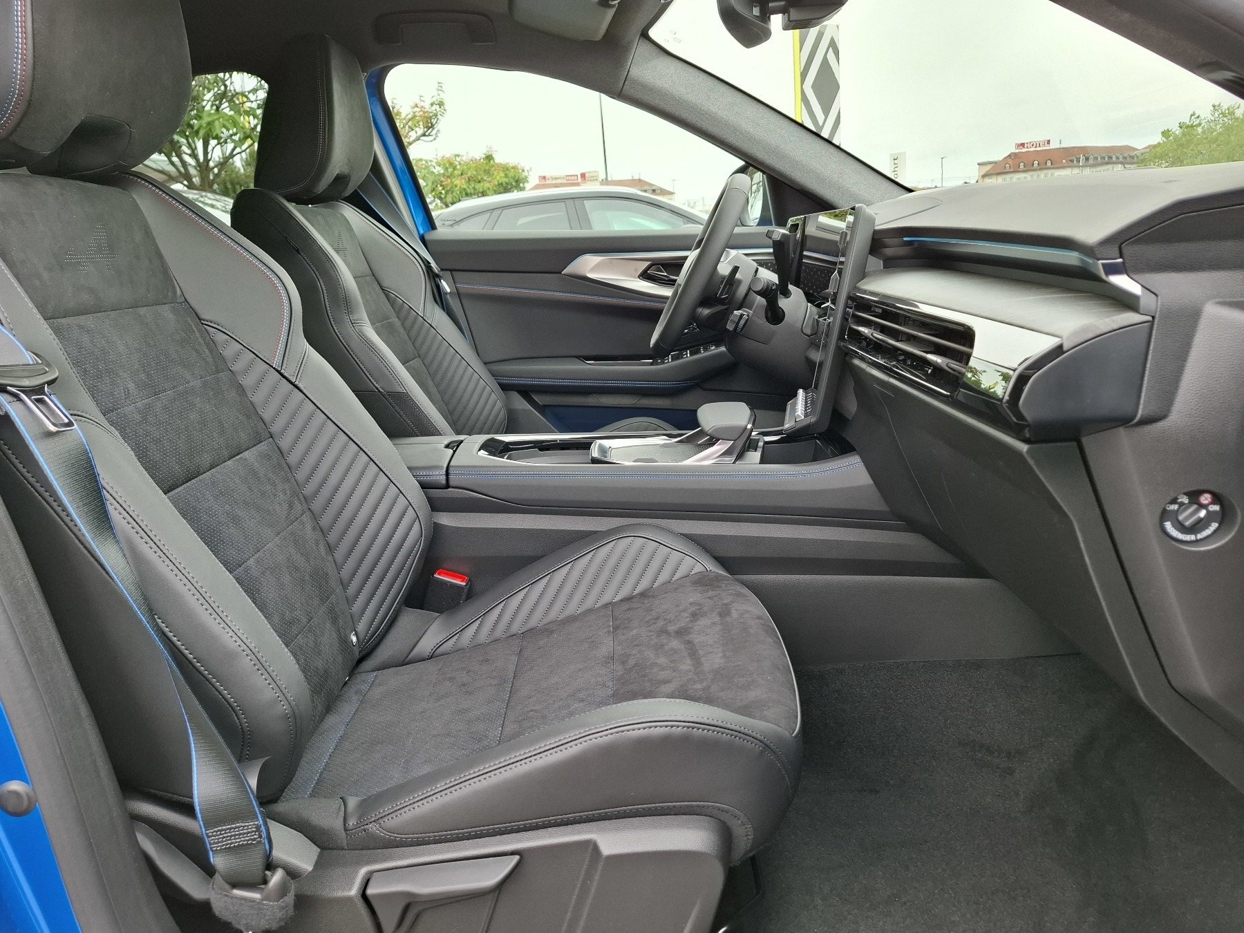 Bild 14 - Rafale Esprit Alpine E-Tech Full Hybrid 200