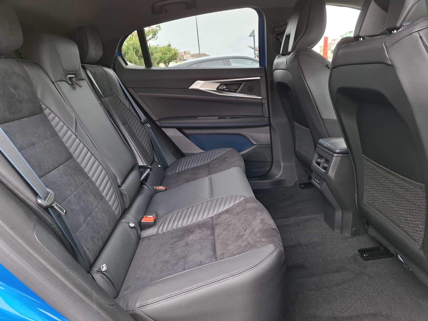 Bild 15 - Rafale Esprit Alpine E-Tech Full Hybrid 200