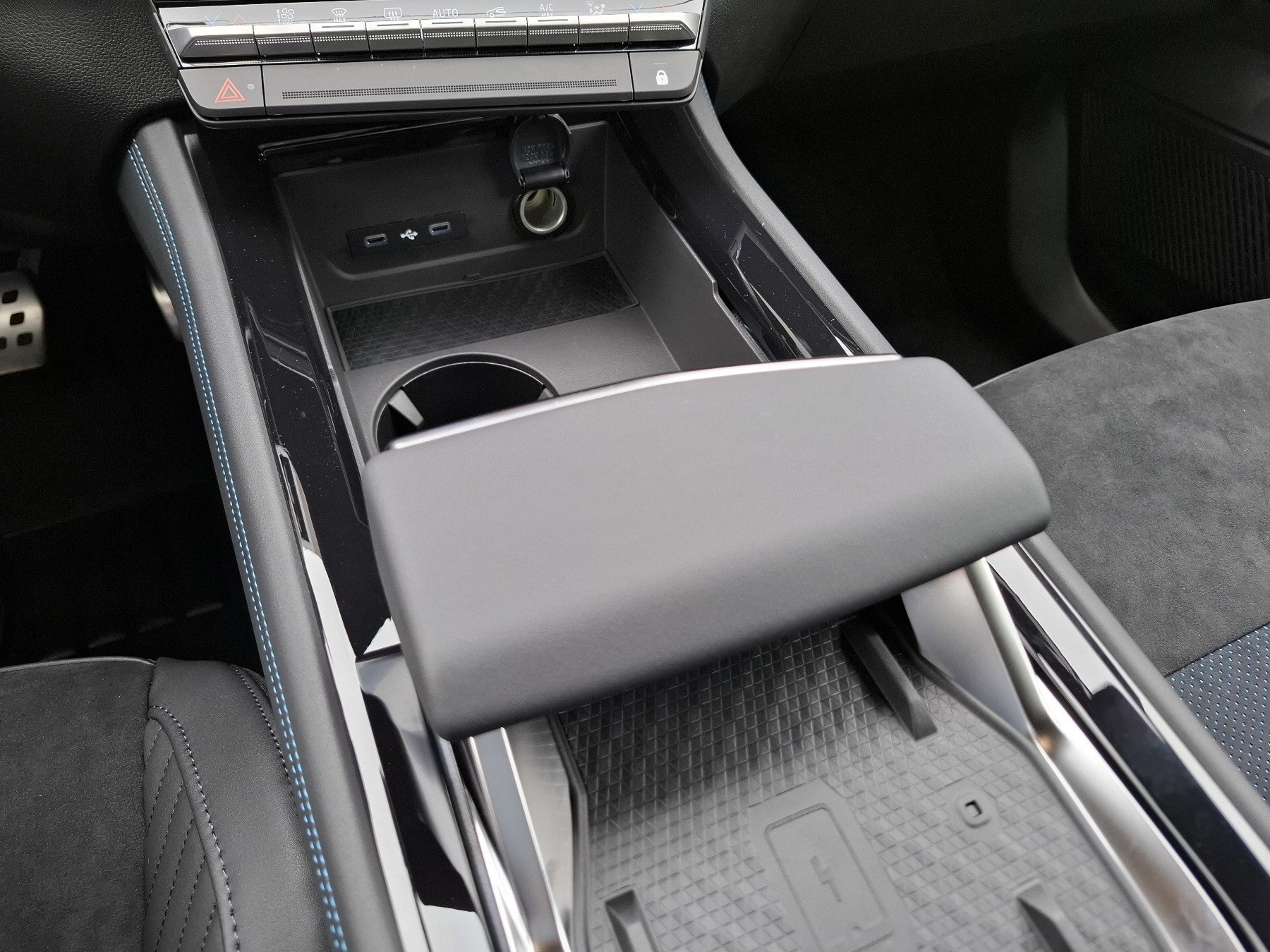 Bild 27 - Rafale Esprit Alpine E-Tech Full Hybrid 200