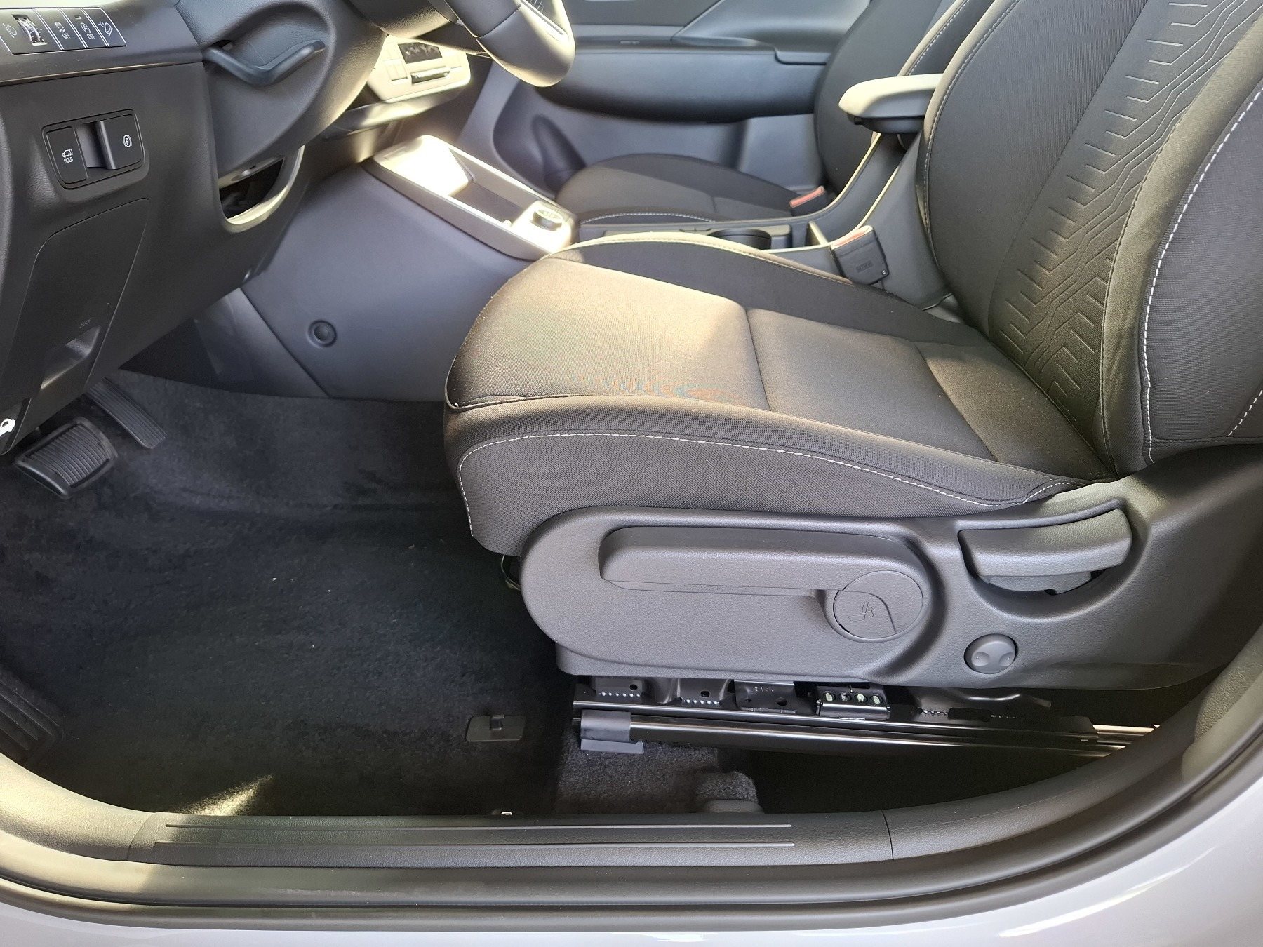 Bild 32 - KONA SX2 1.6 T-GDI (138 PS) 7-DCT 2WD Trend