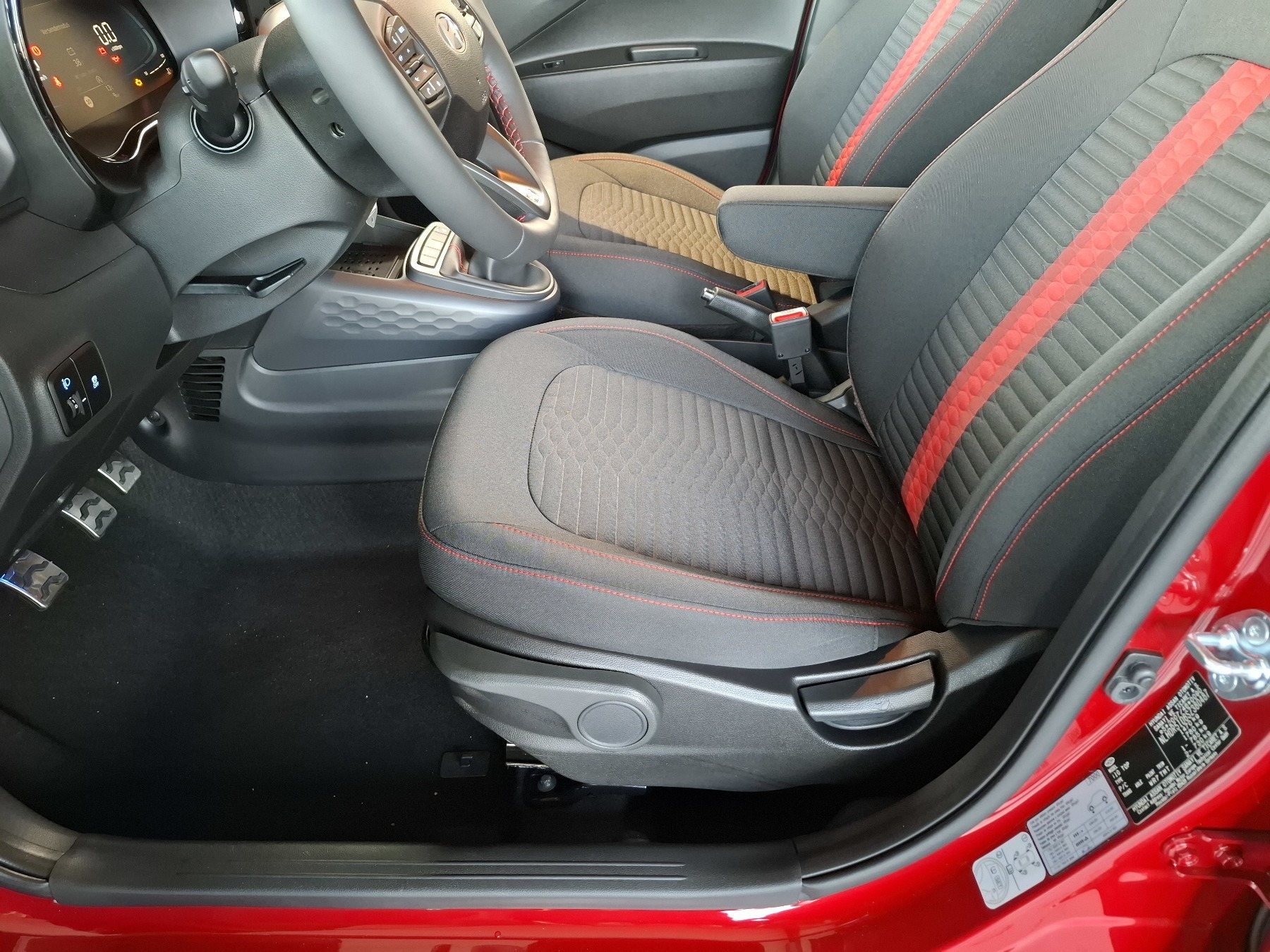 Bild 29 - i10 FL (MY25) 1.0 T-GDI (90 PS) 5-MT 2WD N Line