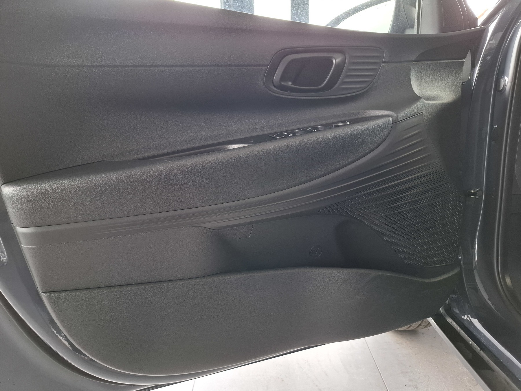 Bild 30 - BAYON 1.0 T-GDI (100 PS) 6-MT 2WD Select