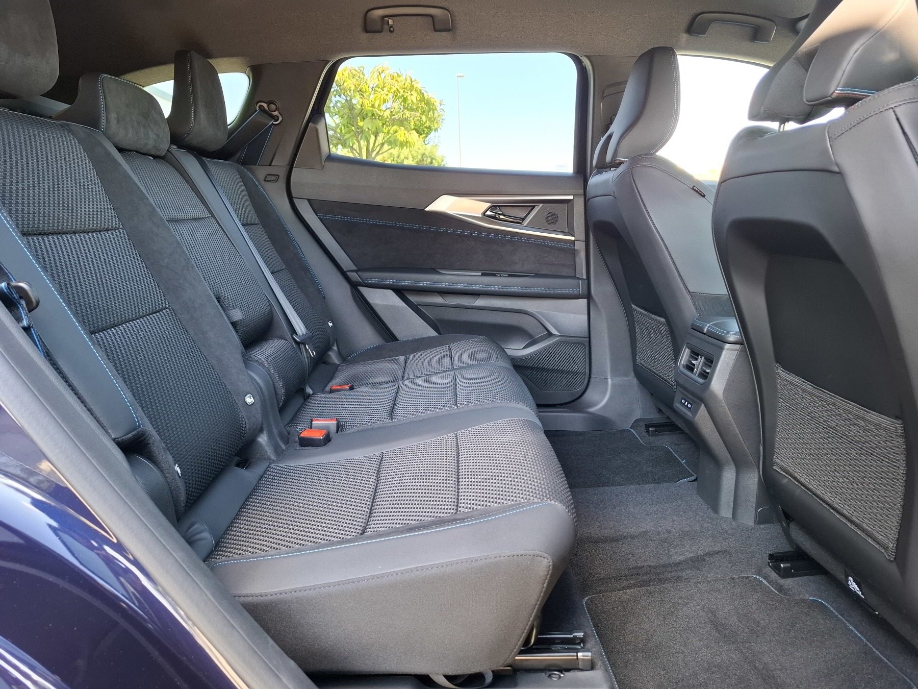 Bild 19 - Espace Esprit Alpine Full Hy E-Tech 200 7-Sitzer