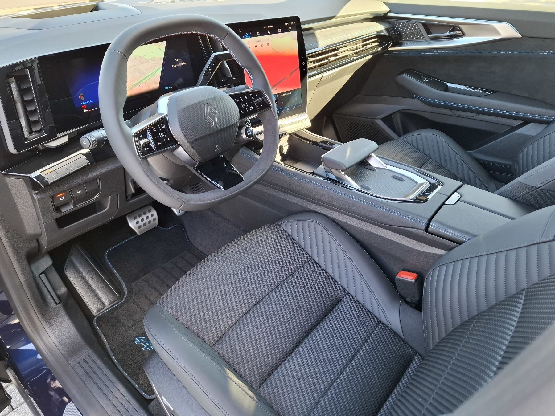 Bild 23 - Espace Esprit Alpine Full Hy E-Tech 200 7-Sitzer