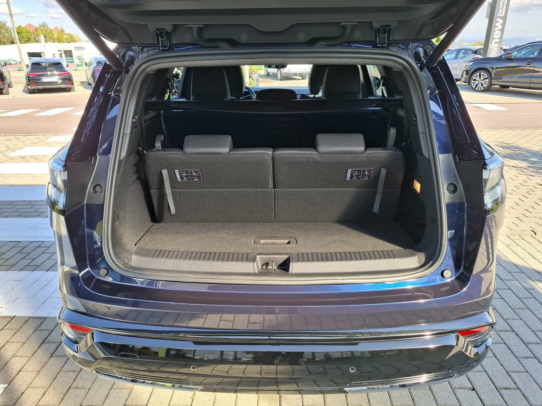 Bild 9 - Espace Esprit Alpine Full Hy E-Tech 200 7-Sitzer