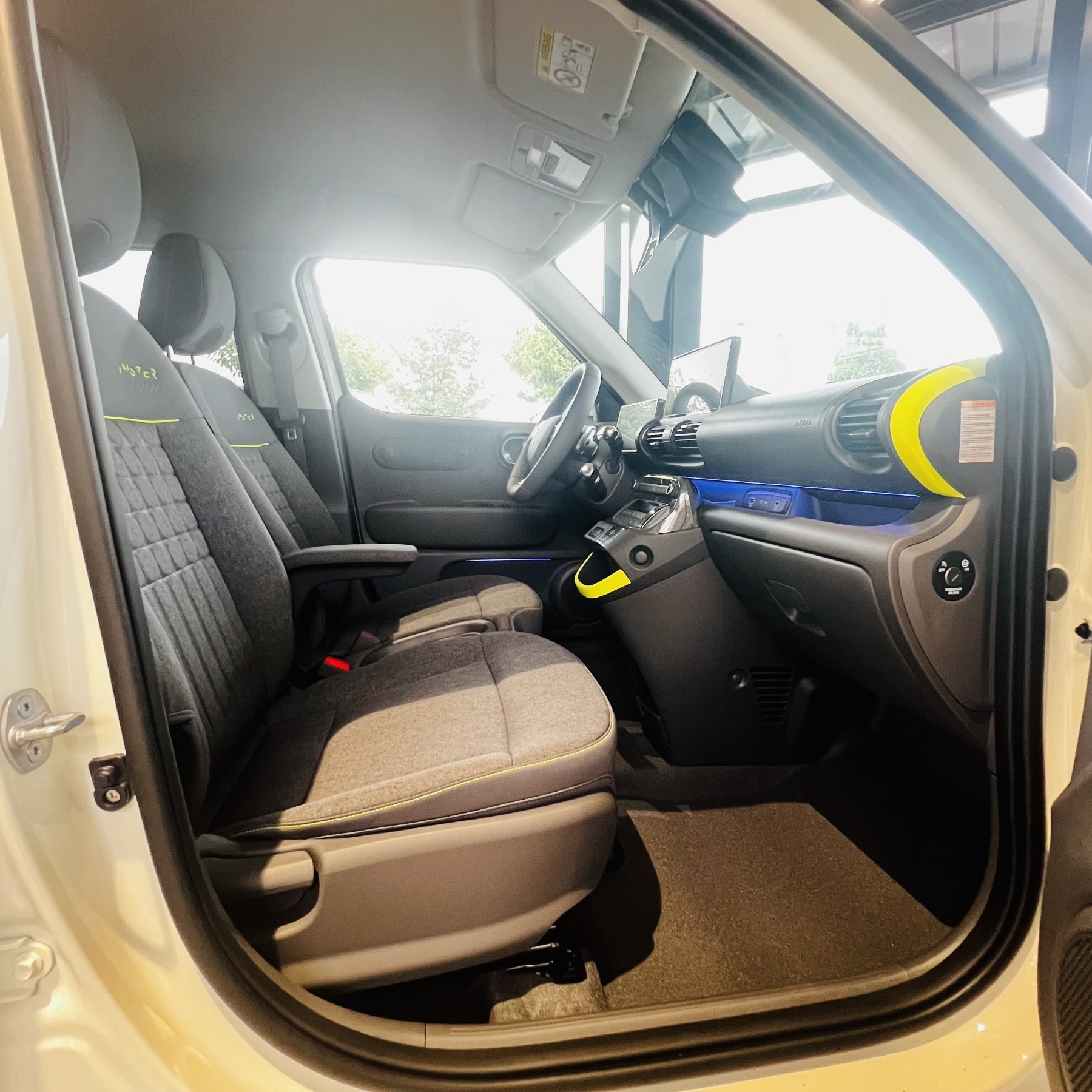 Bild 19 - INSTER Cross EV (MY26) 49 kWh (115 PS) 2WD