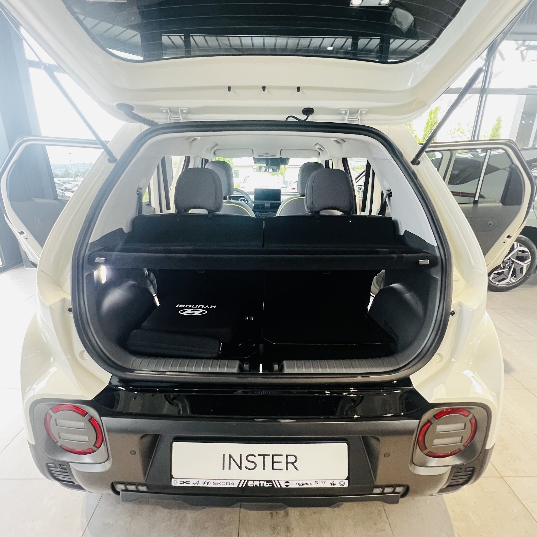 Bild 22 - INSTER Cross EV (MY26) 49 kWh (115 PS) 2WD