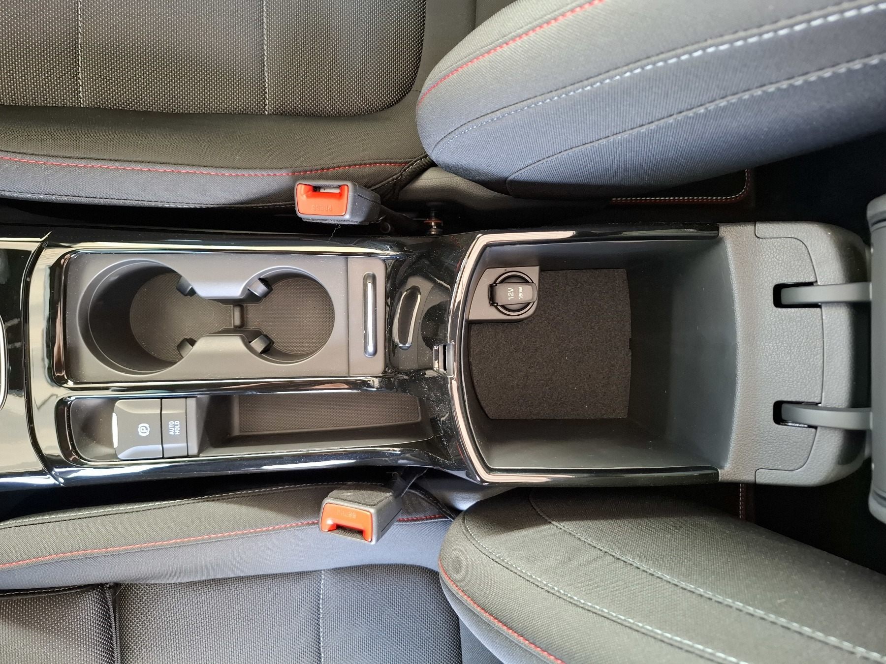 Bild 28 - i30 5-Türer 1.5 T-GDI (140 PS) 48V 7-DCT N Line